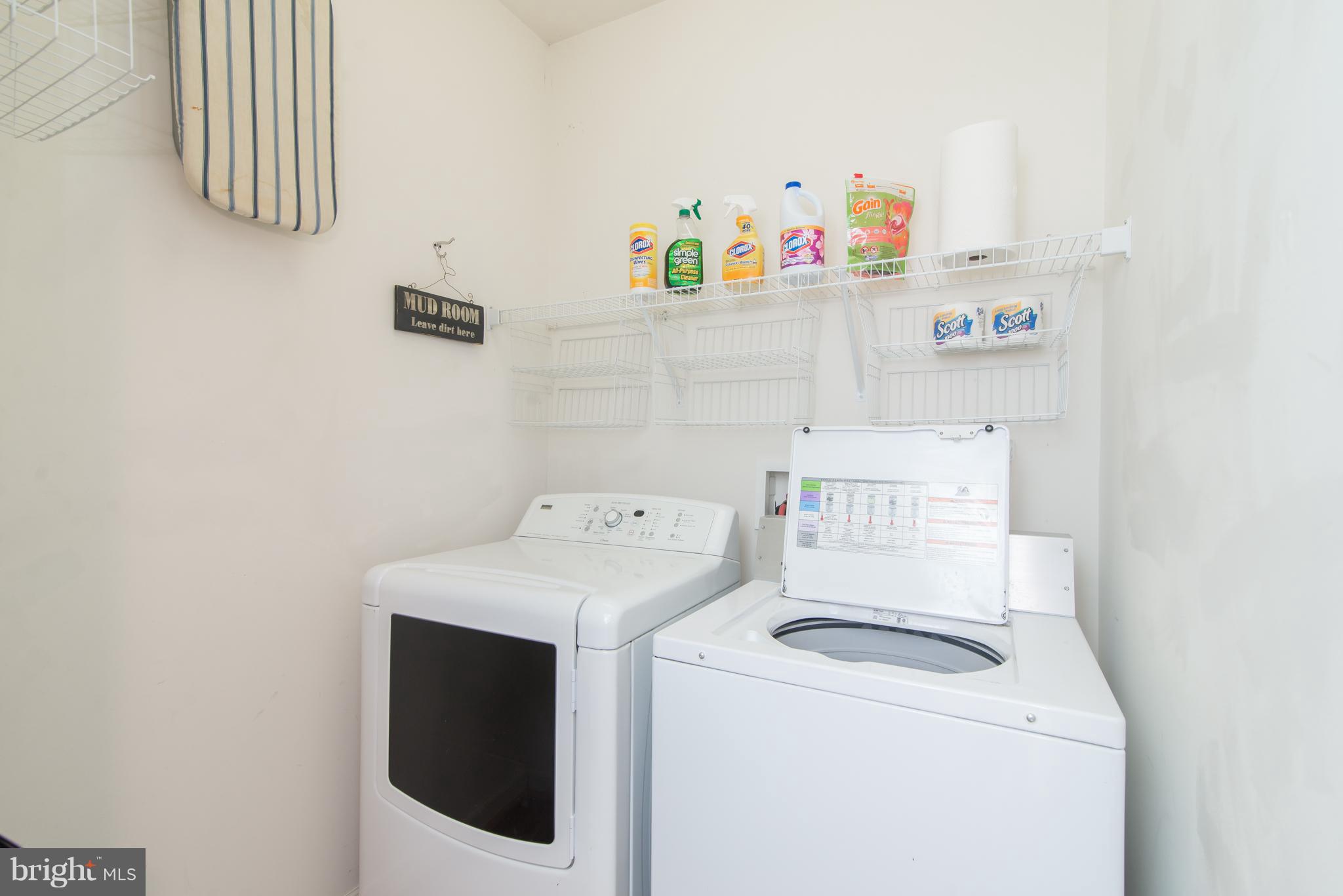 LAKELAND PLACE - Residential