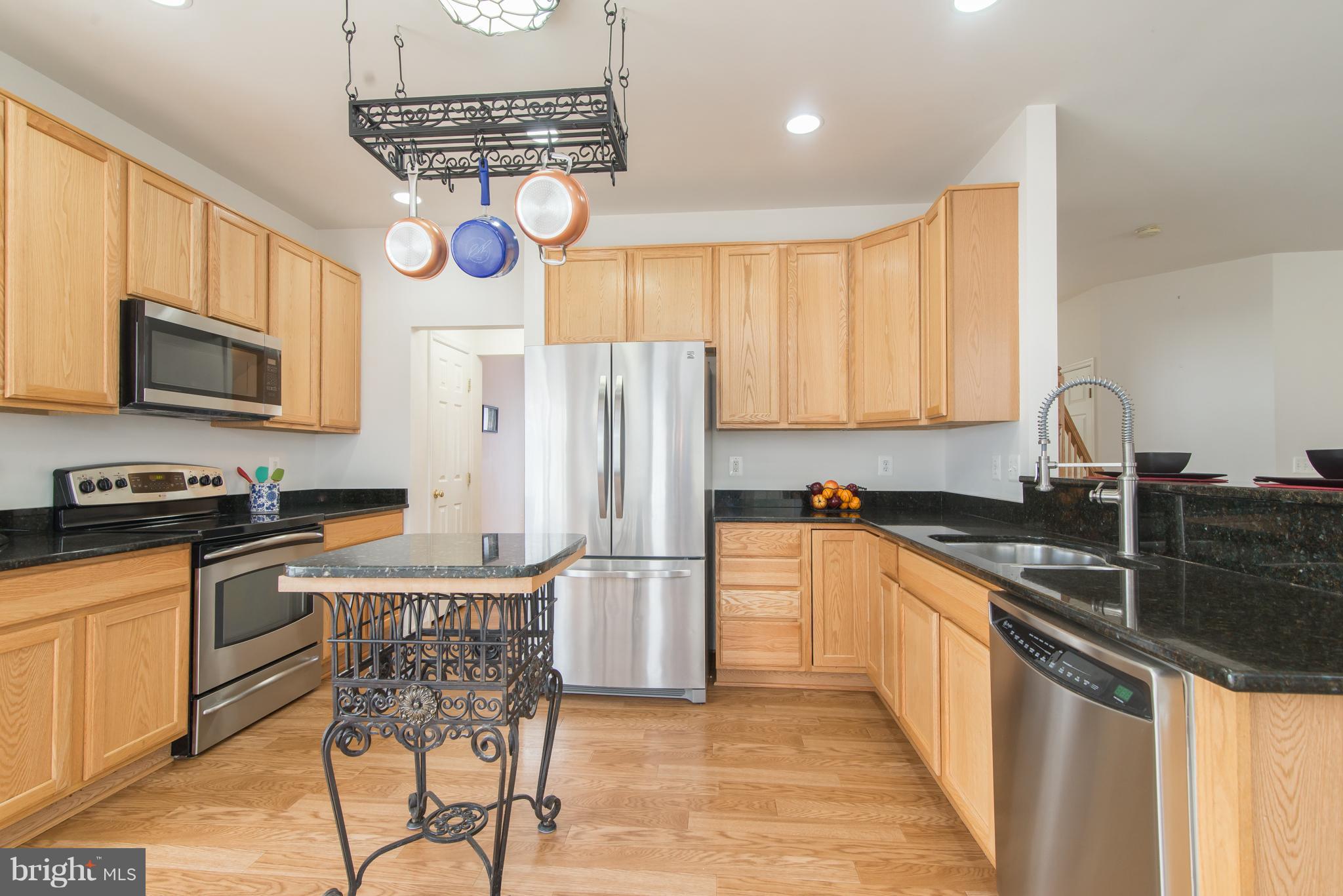 LAKELAND PLACE - Residential