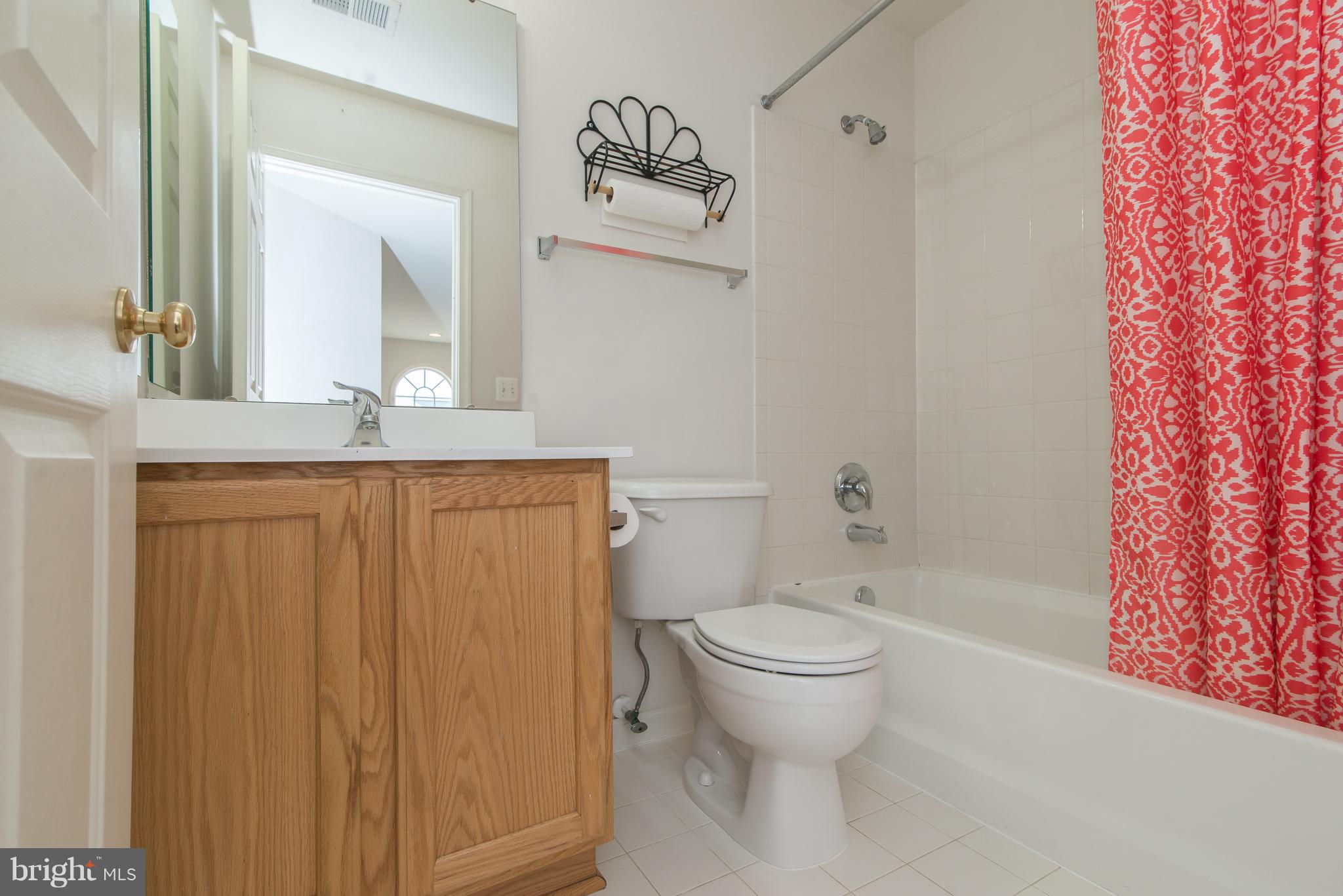 LAKELAND PLACE - Residential