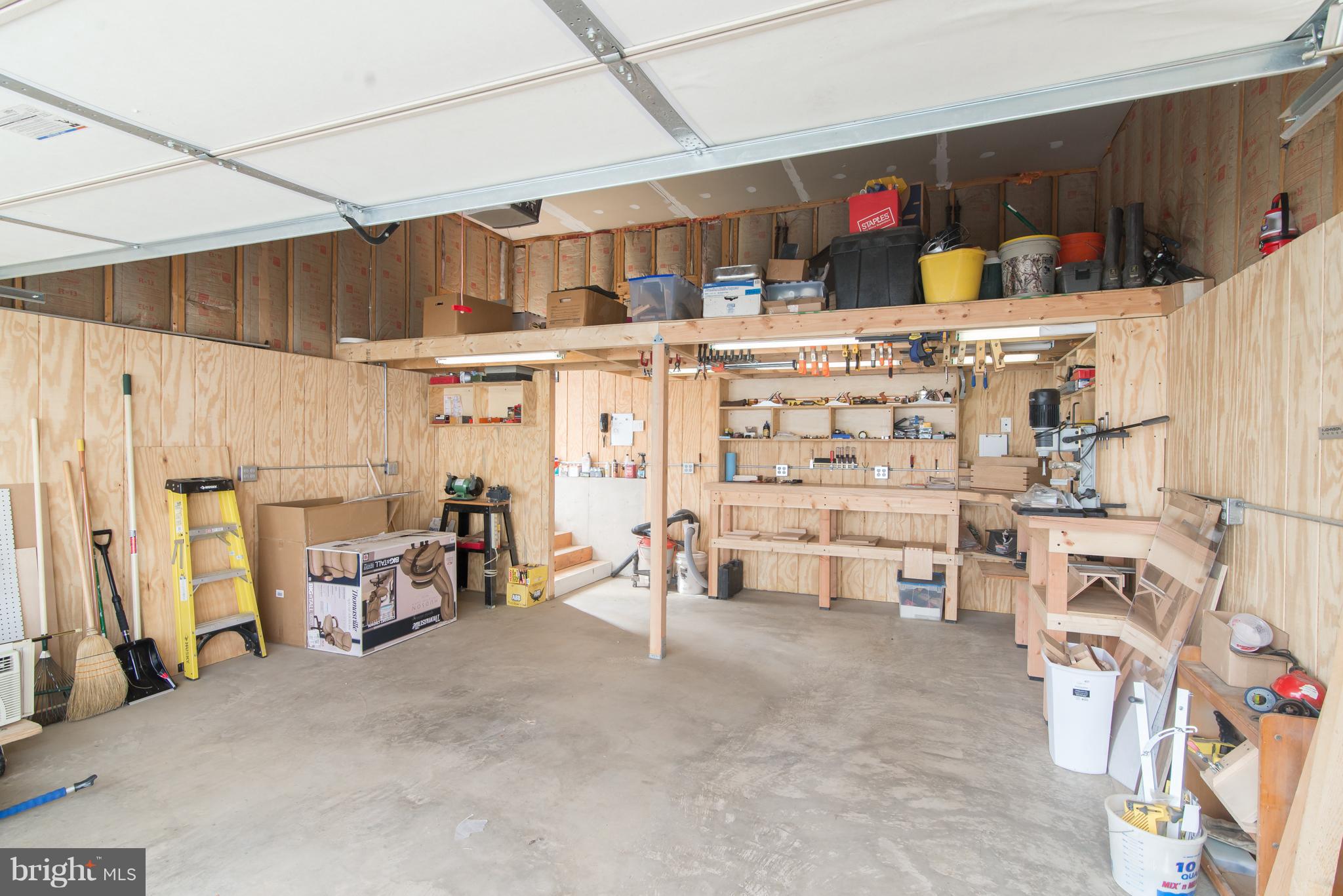 LAKELAND PLACE - Residential