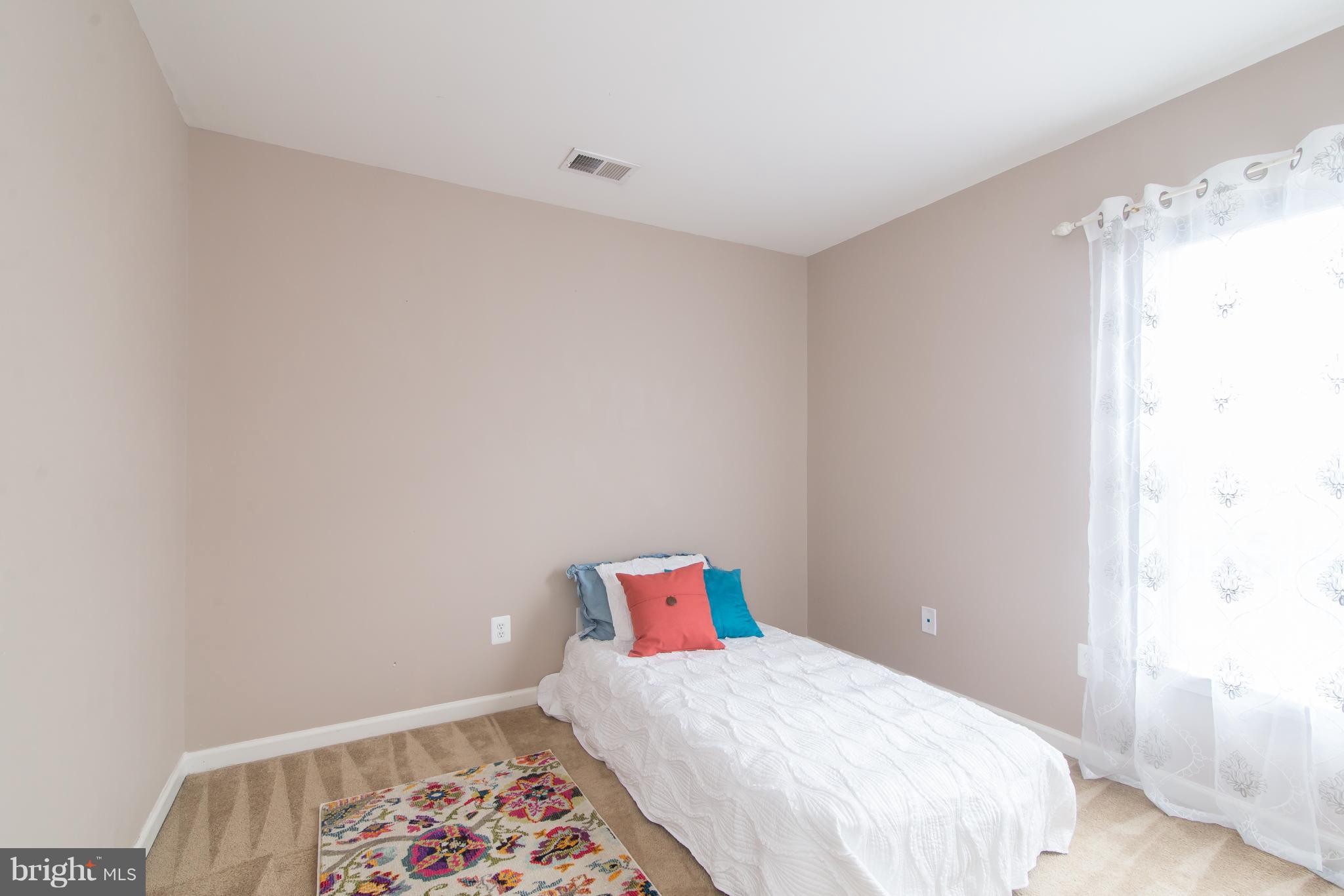 LAKELAND PLACE - Residential