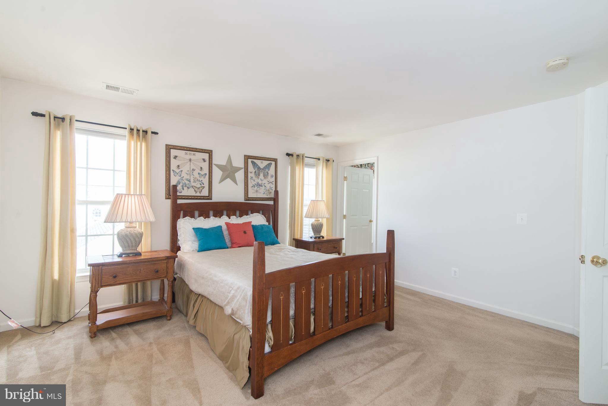 LAKELAND PLACE - Residential