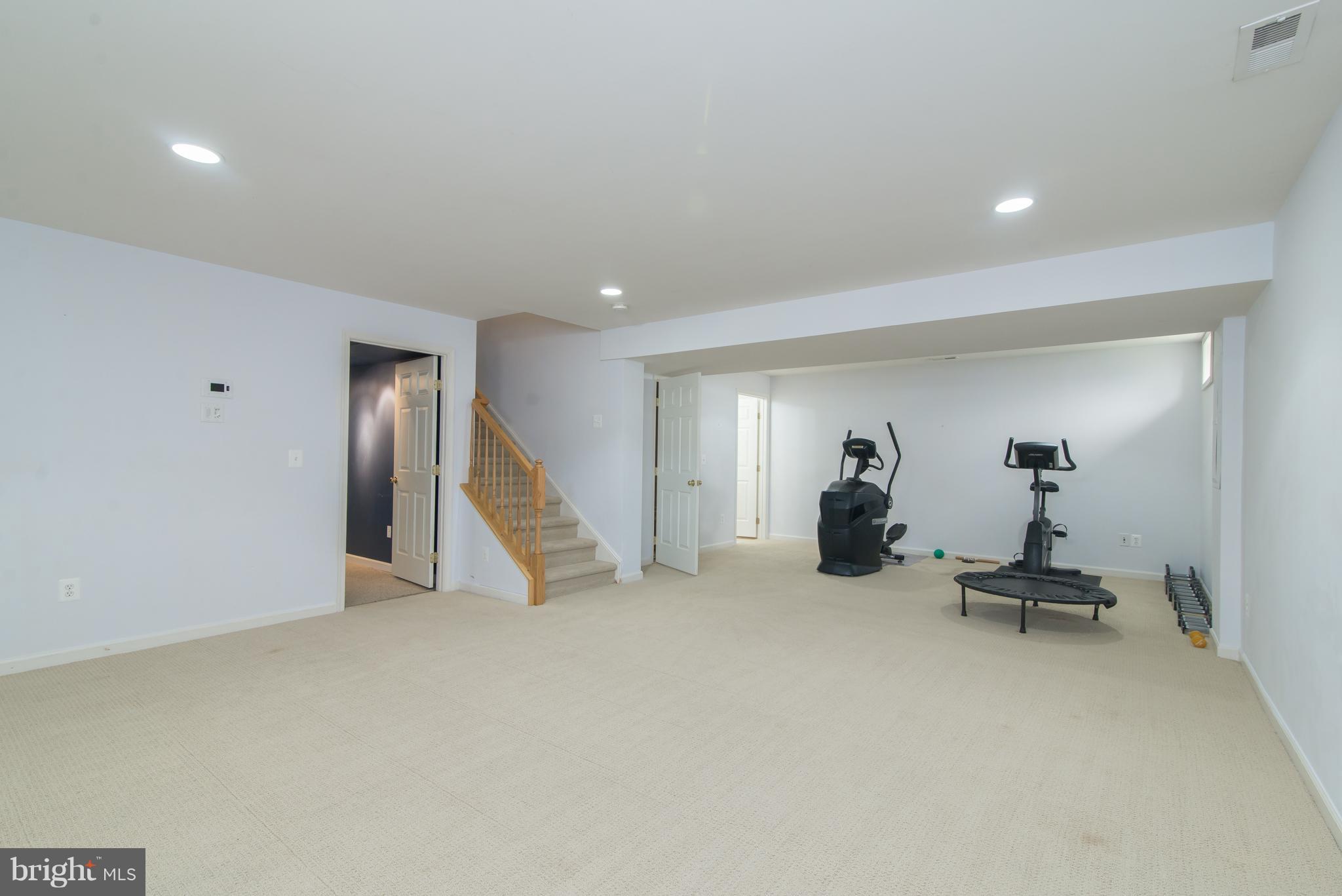 LAKELAND PLACE - Residential