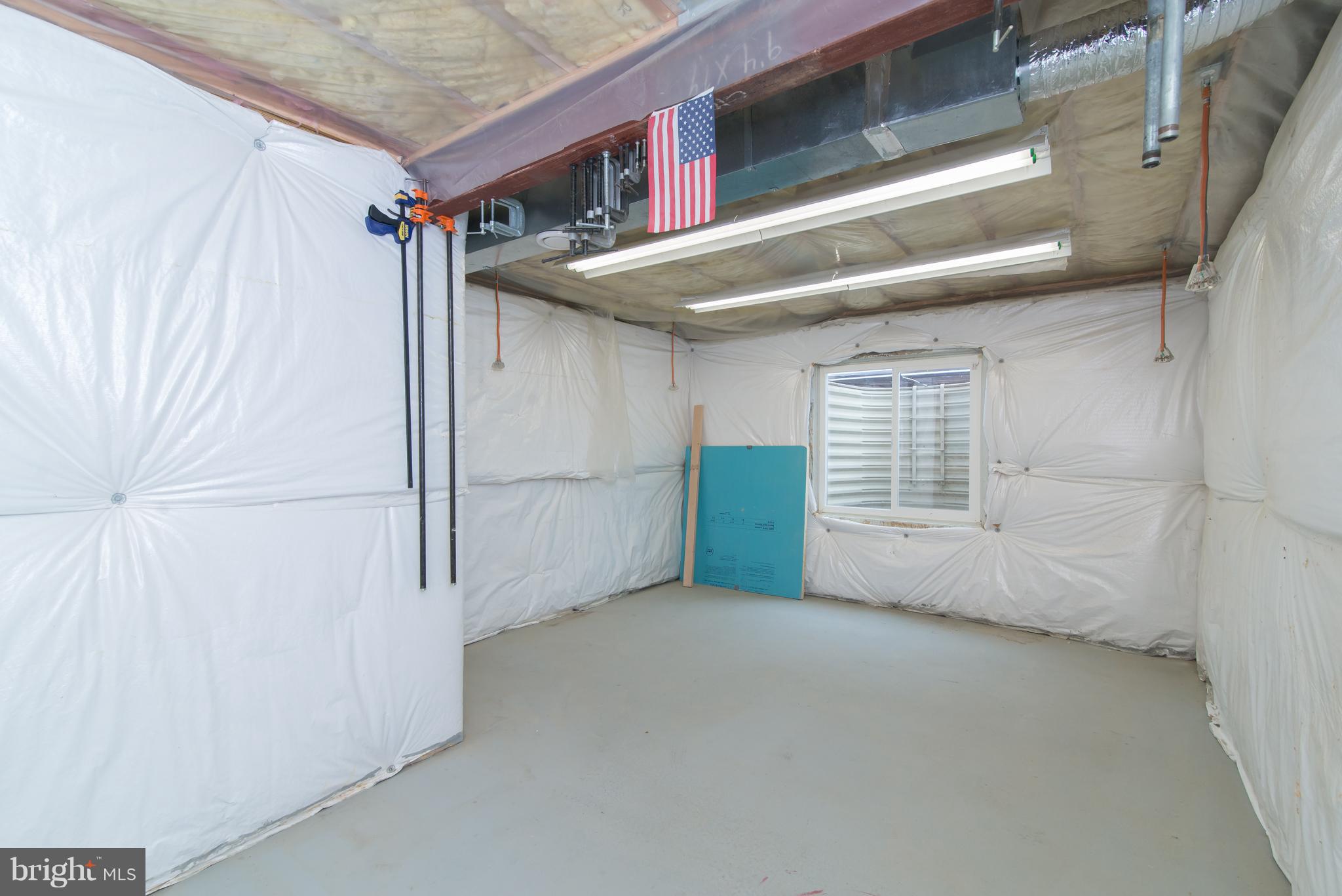 LAKELAND PLACE - Residential