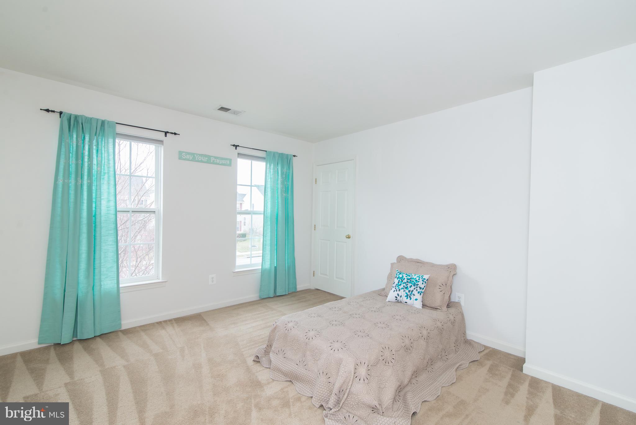 LAKELAND PLACE - Residential