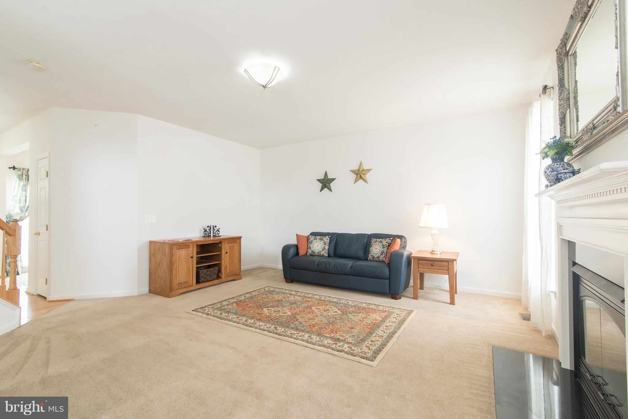 LAKELAND PLACE - Residential