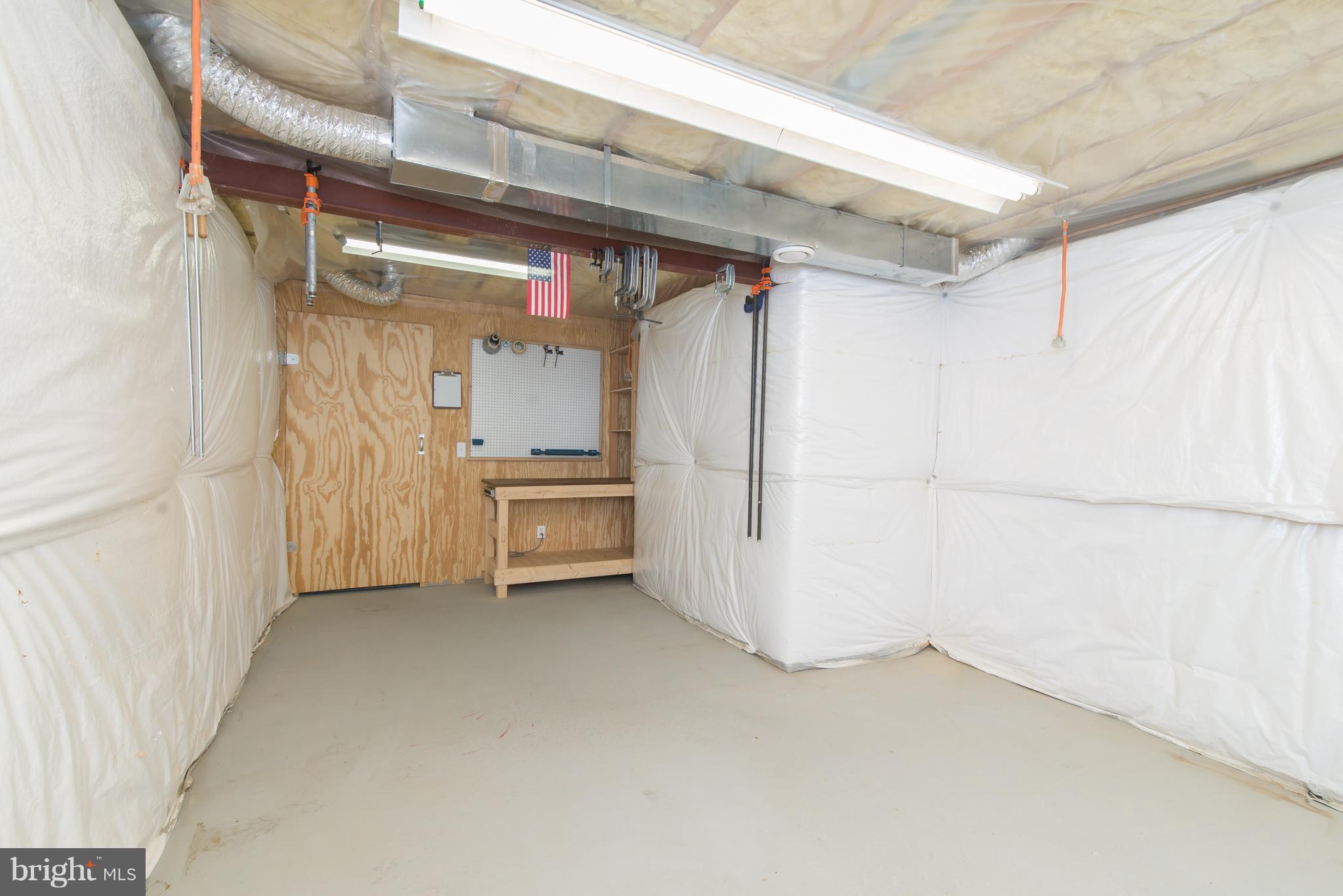 LAKELAND PLACE - Residential