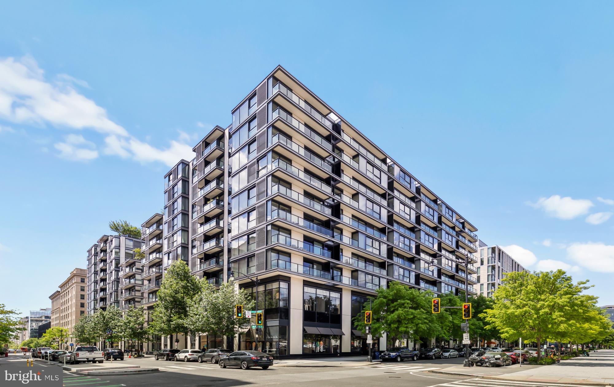 920 I STREET NW 504-505