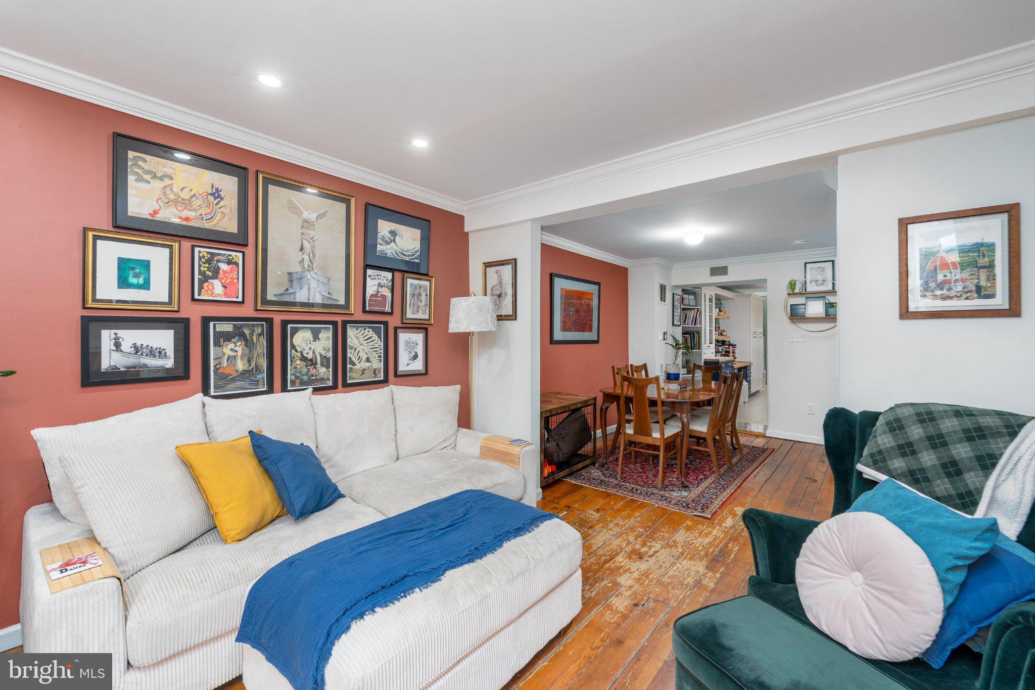 1005 LIGHT STREET