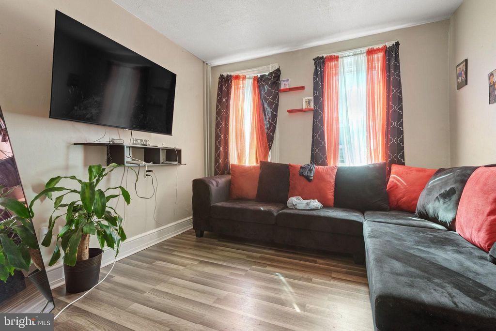 Photo of 550 Woodward Street, LANCASTER, PA 17602 (MLS # PALA2070990)