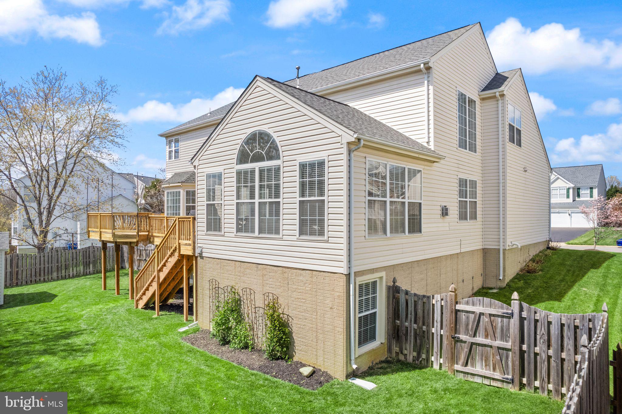 BRIDLEWOOD MANOR - Residential