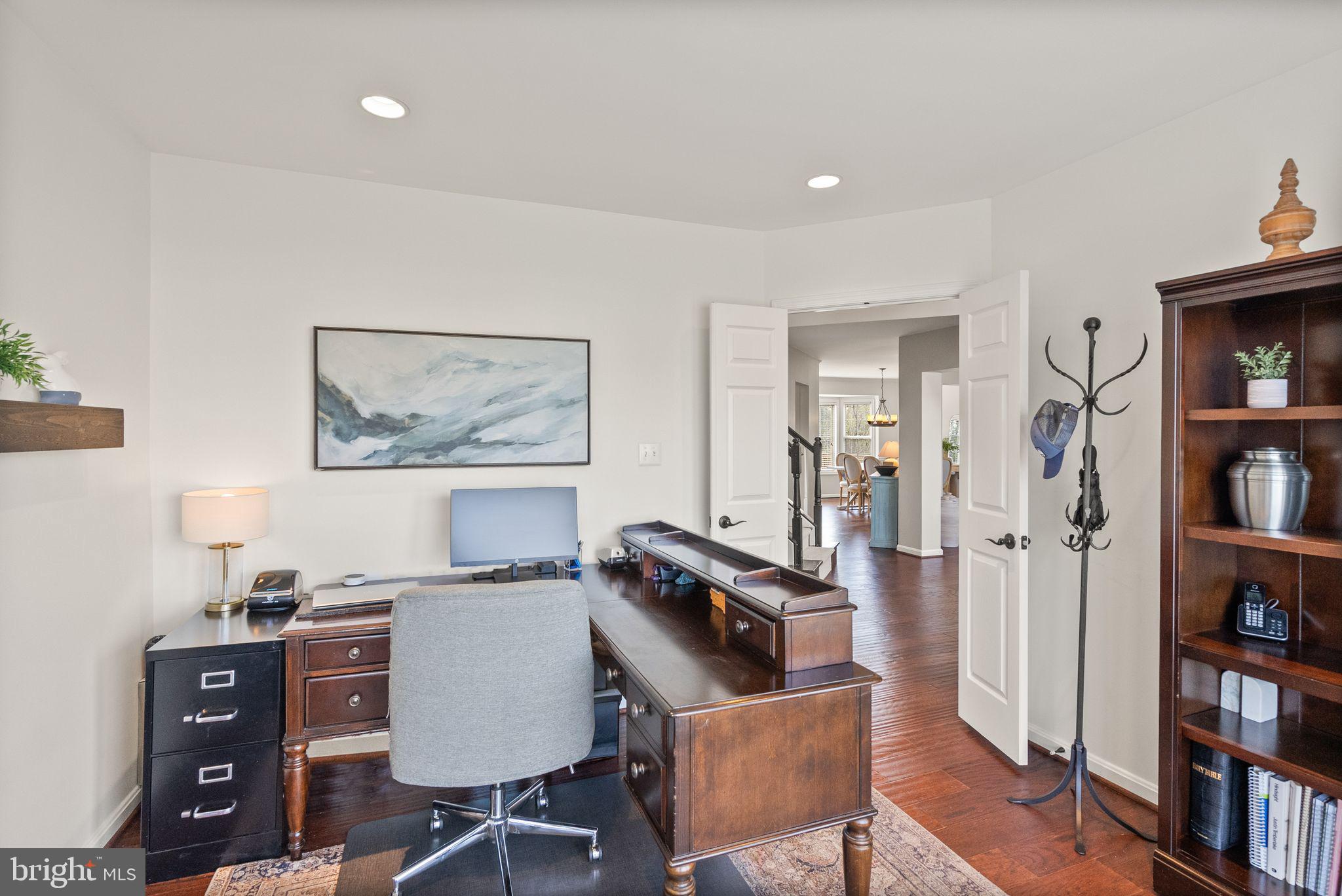 BRIDLEWOOD MANOR - Residential