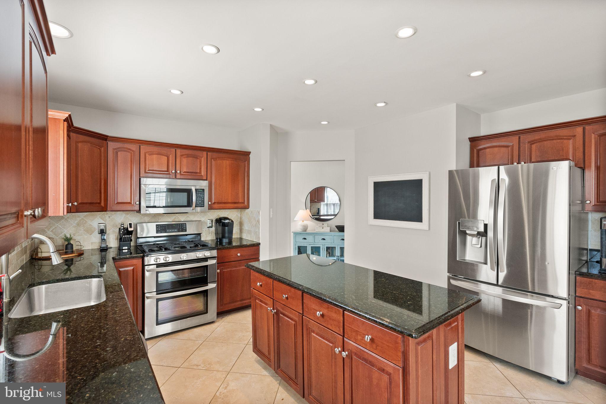 BRIDLEWOOD MANOR - Residential