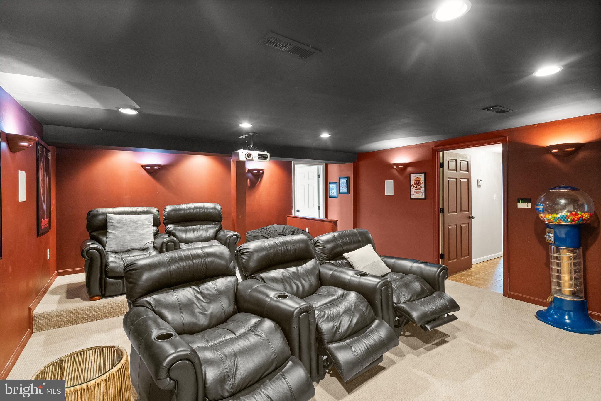 BRIDLEWOOD MANOR - Residential