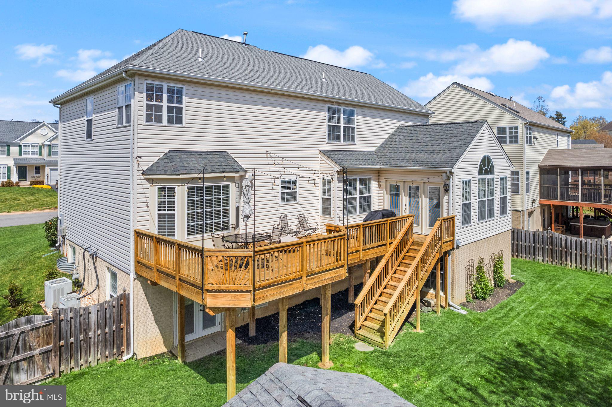 BRIDLEWOOD MANOR - Residential