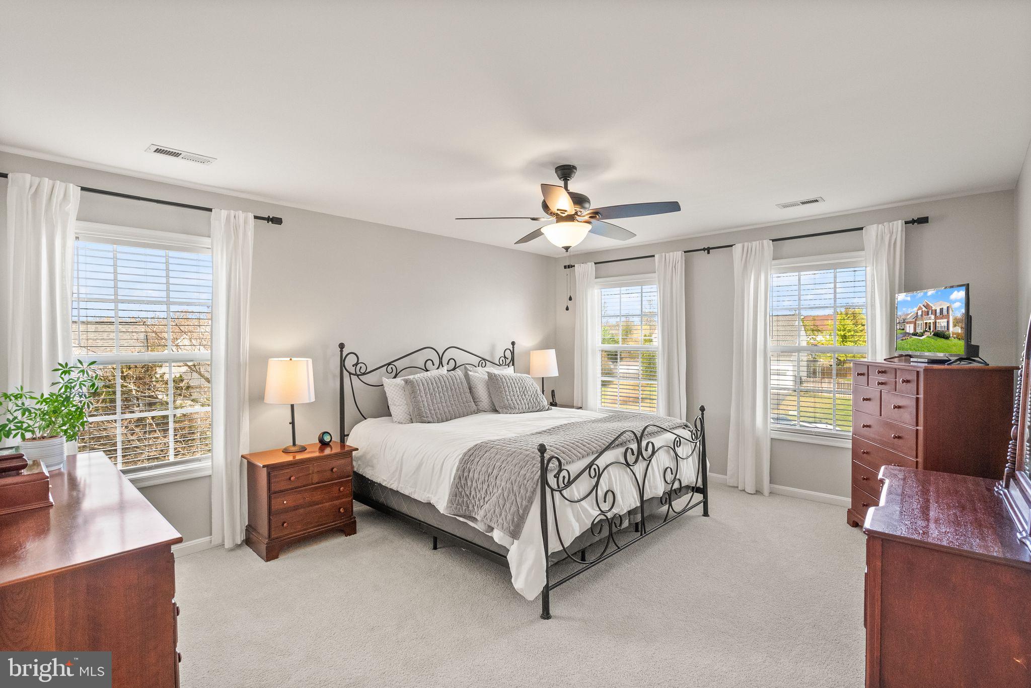 BRIDLEWOOD MANOR - Residential