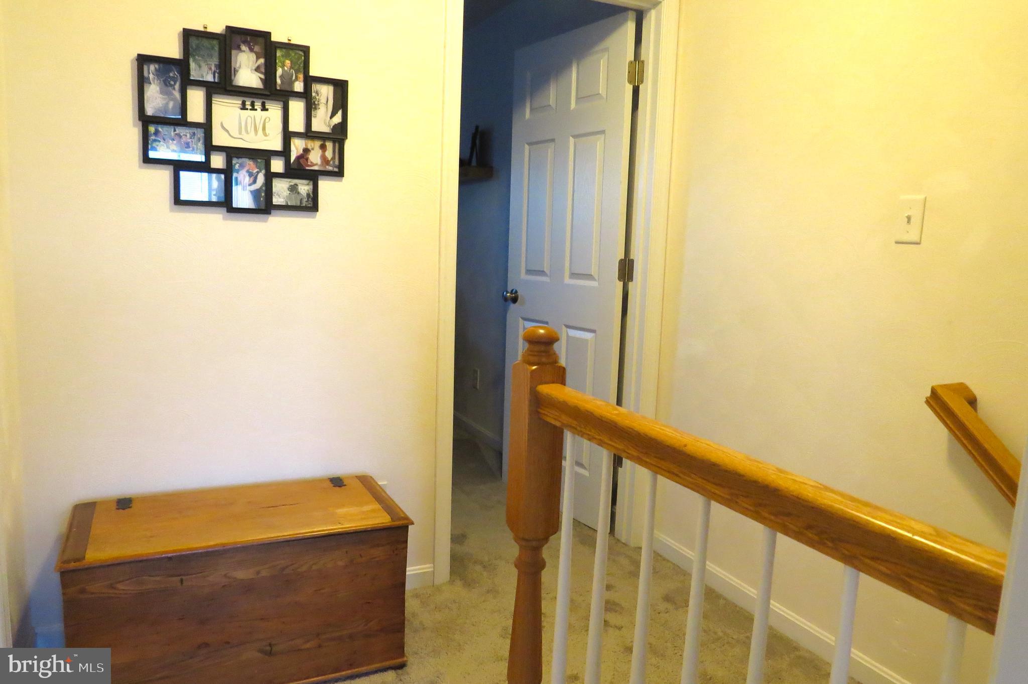 COLONIAL RIDGE - Residential