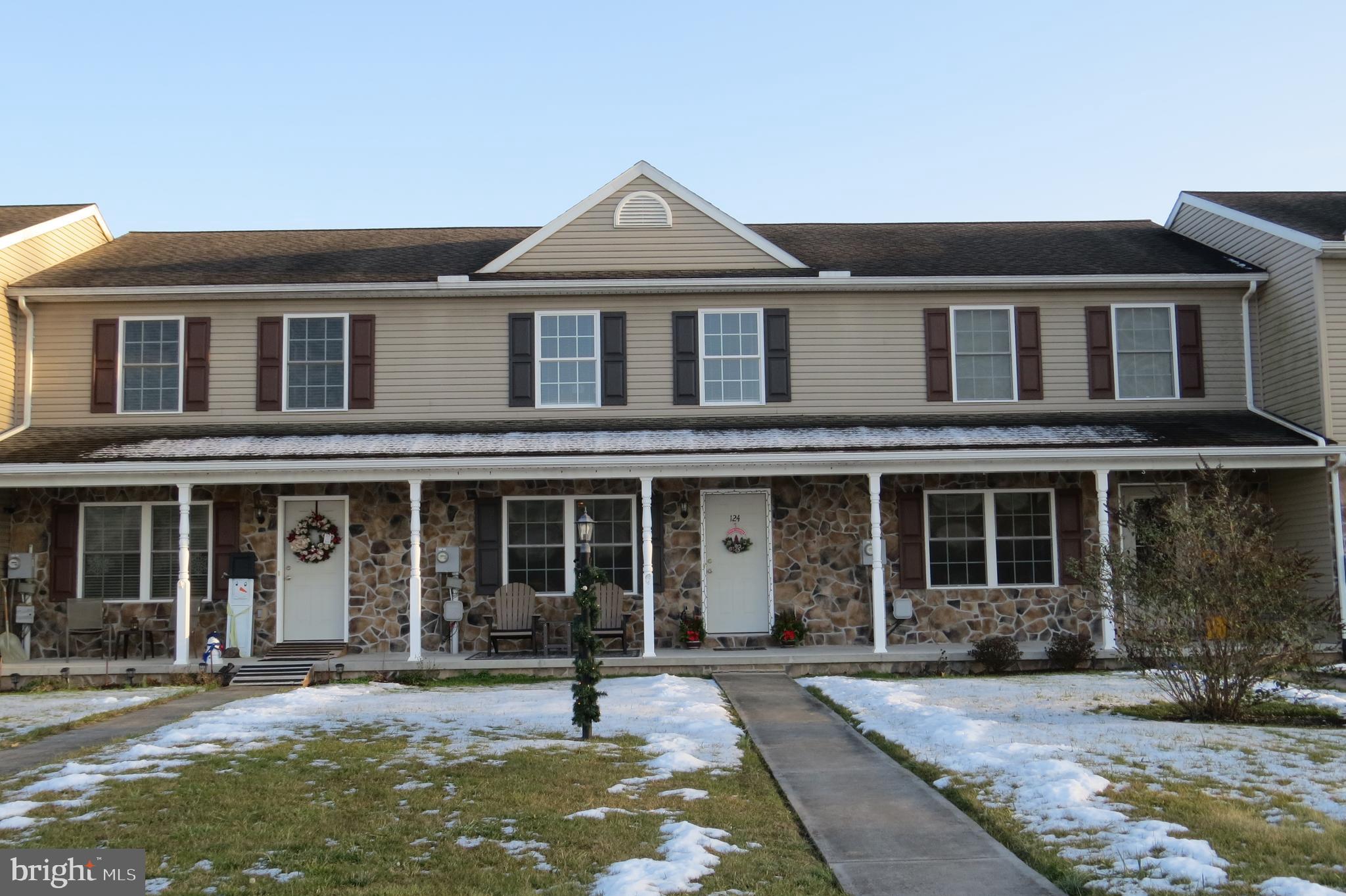 COLONIAL RIDGE - Residential