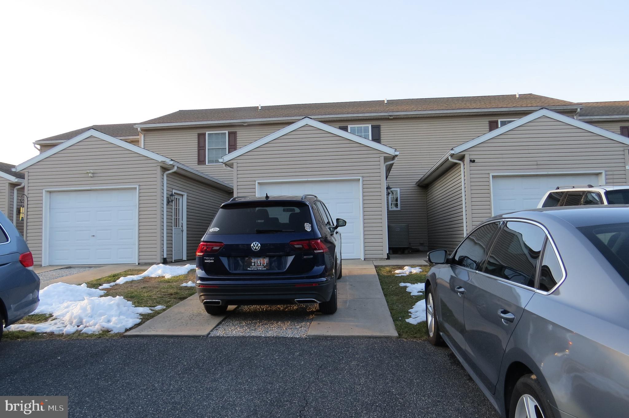 COLONIAL RIDGE - Residential