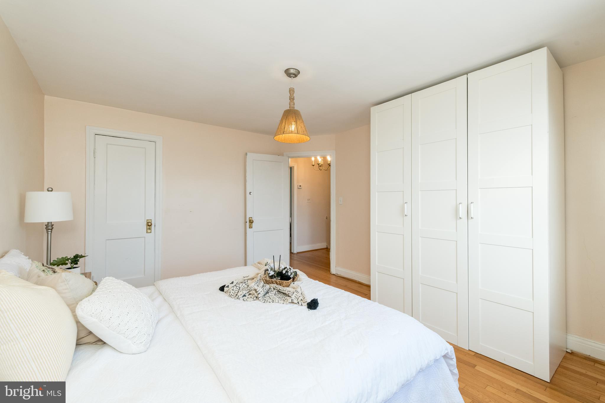 EDNOR GARDENS - LAKESIDE - Residential