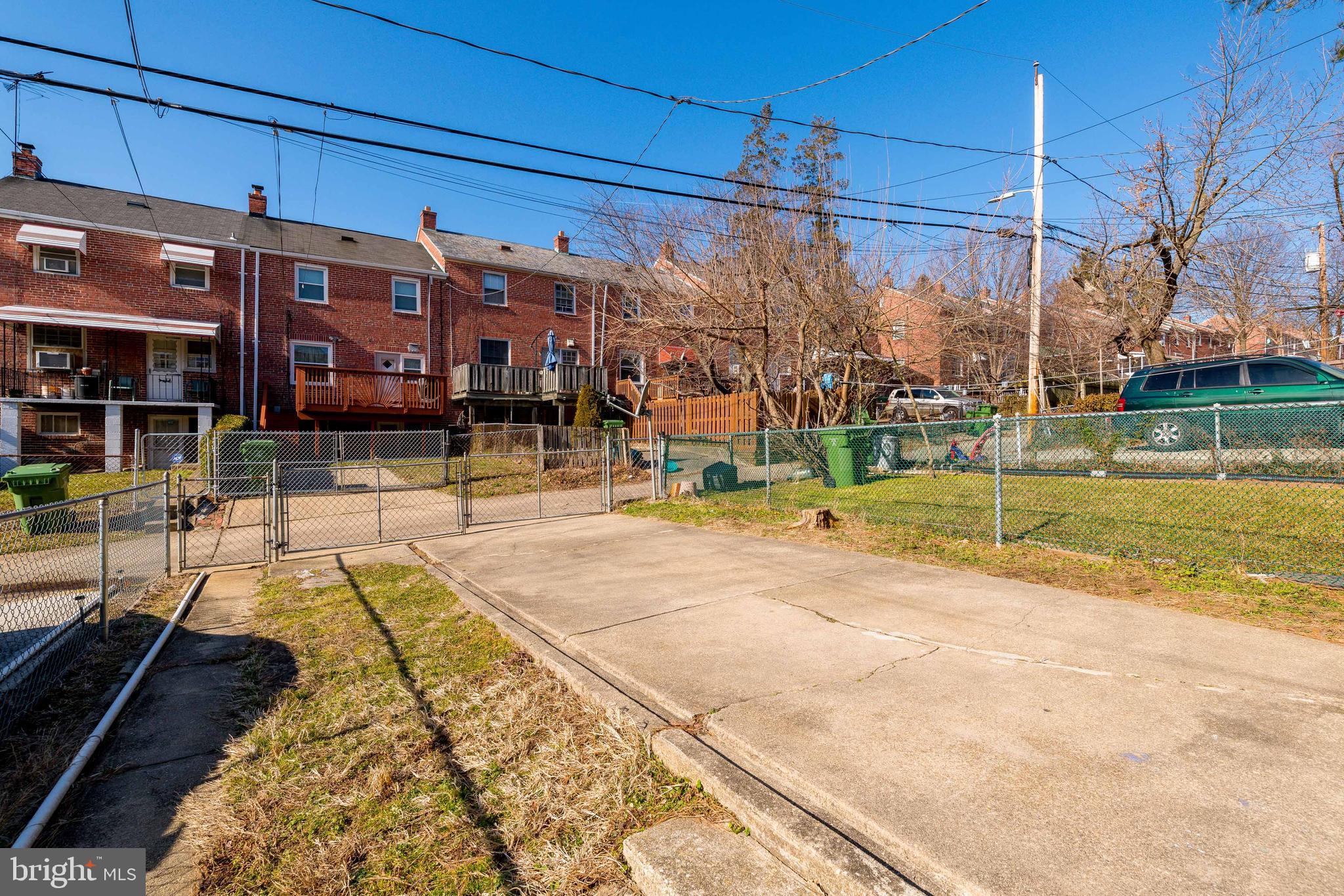 EDNOR GARDENS - LAKESIDE - Residential