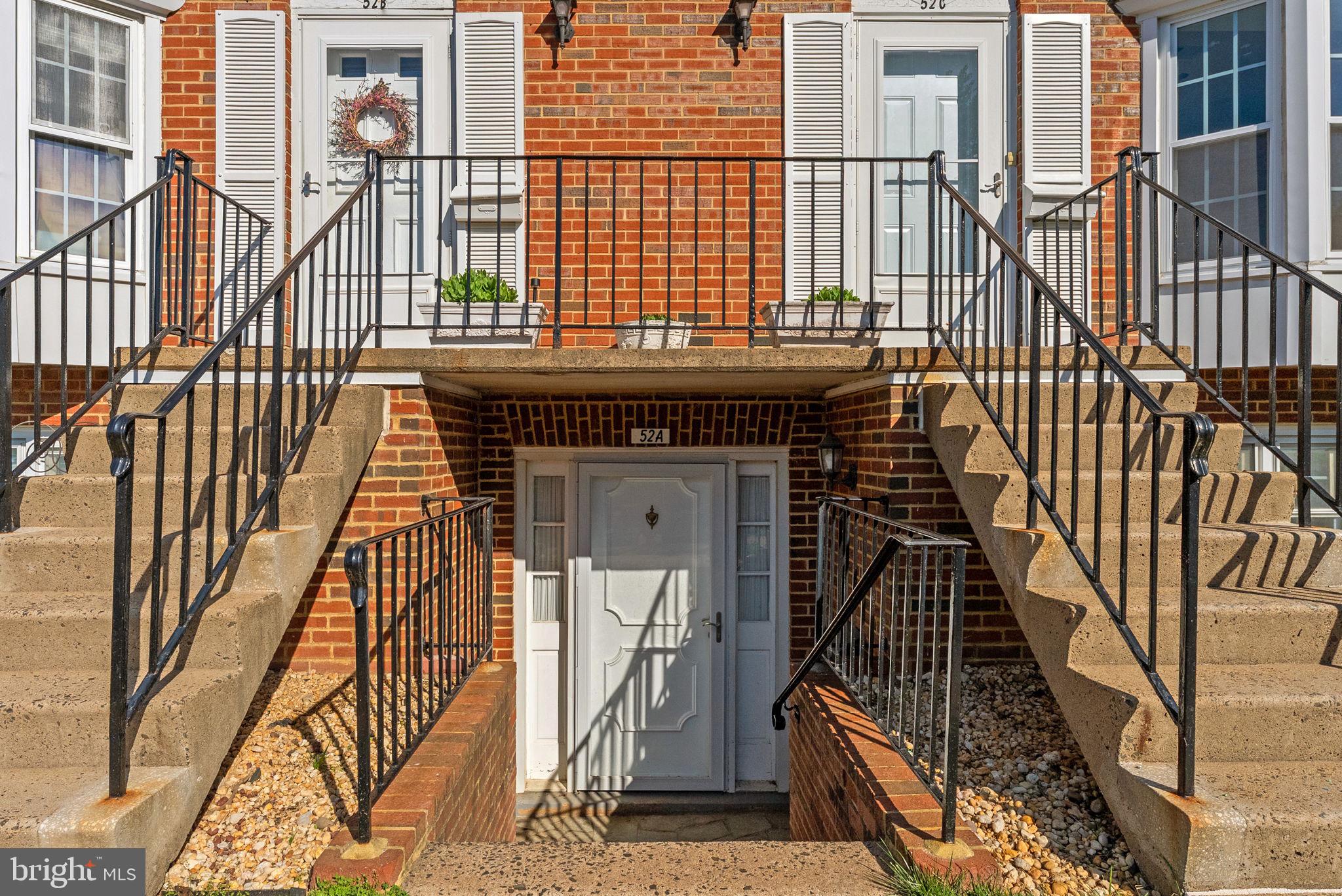 LEEDS SQUARE - Residential