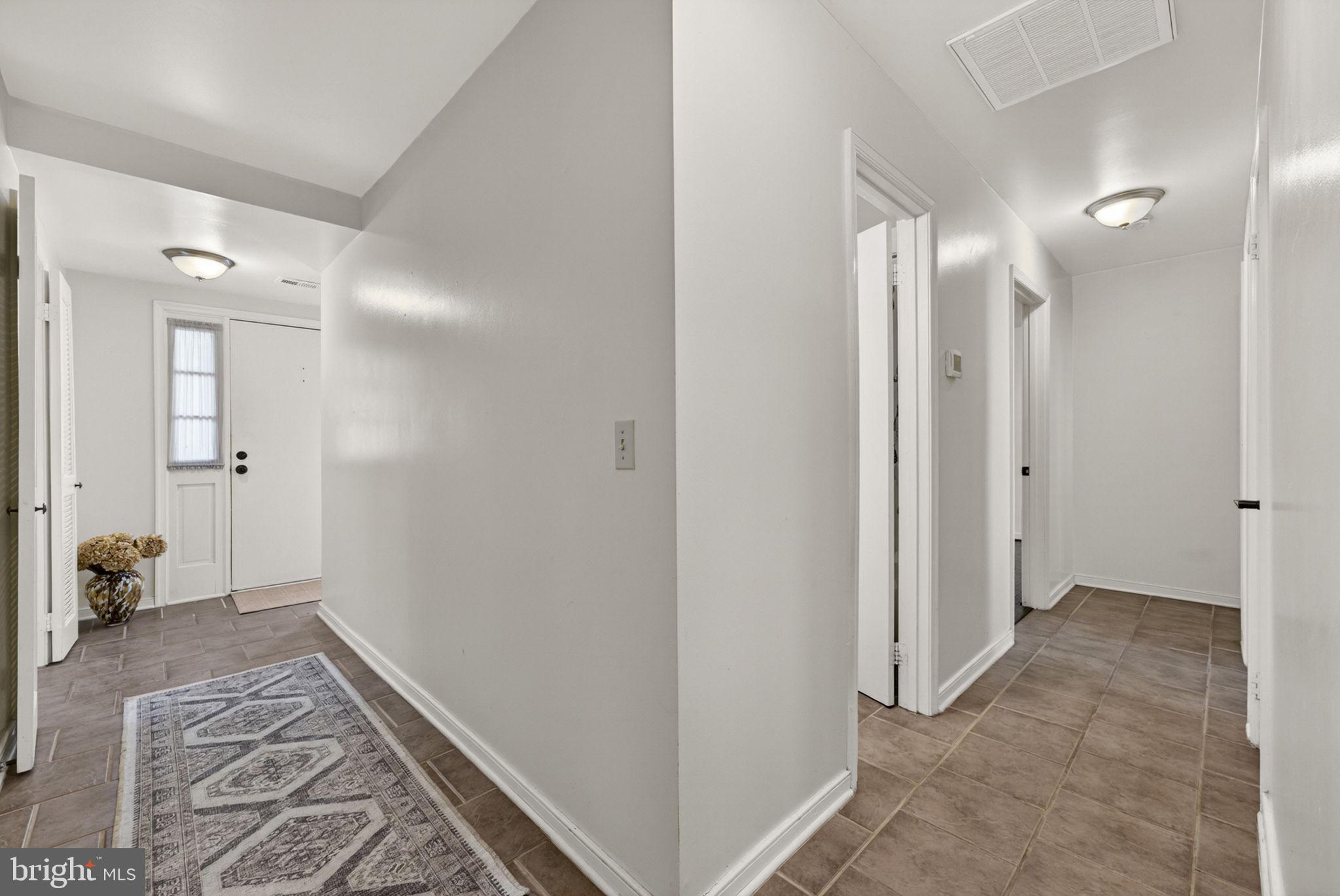 LEEDS SQUARE - Residential