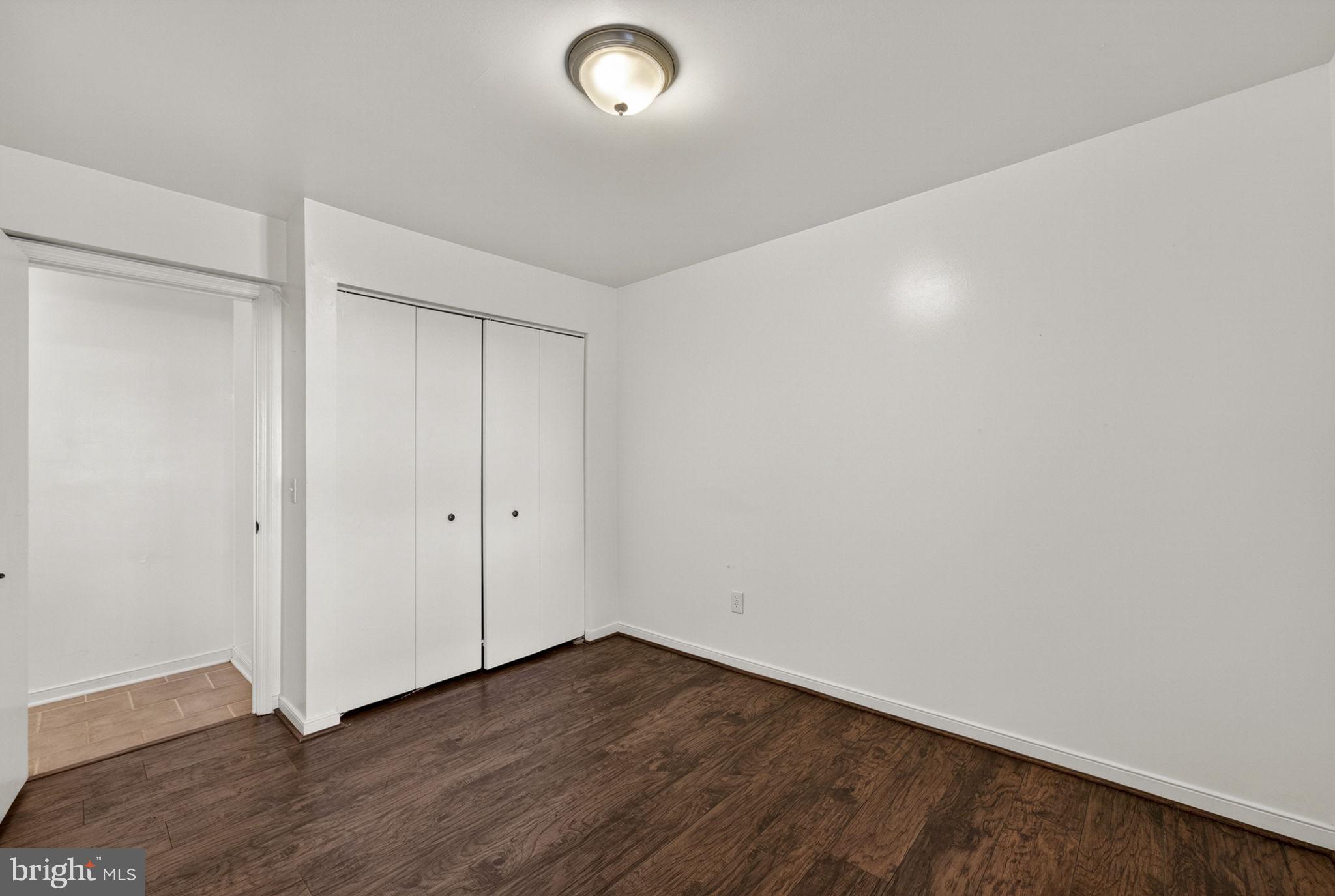 LEEDS SQUARE - Residential