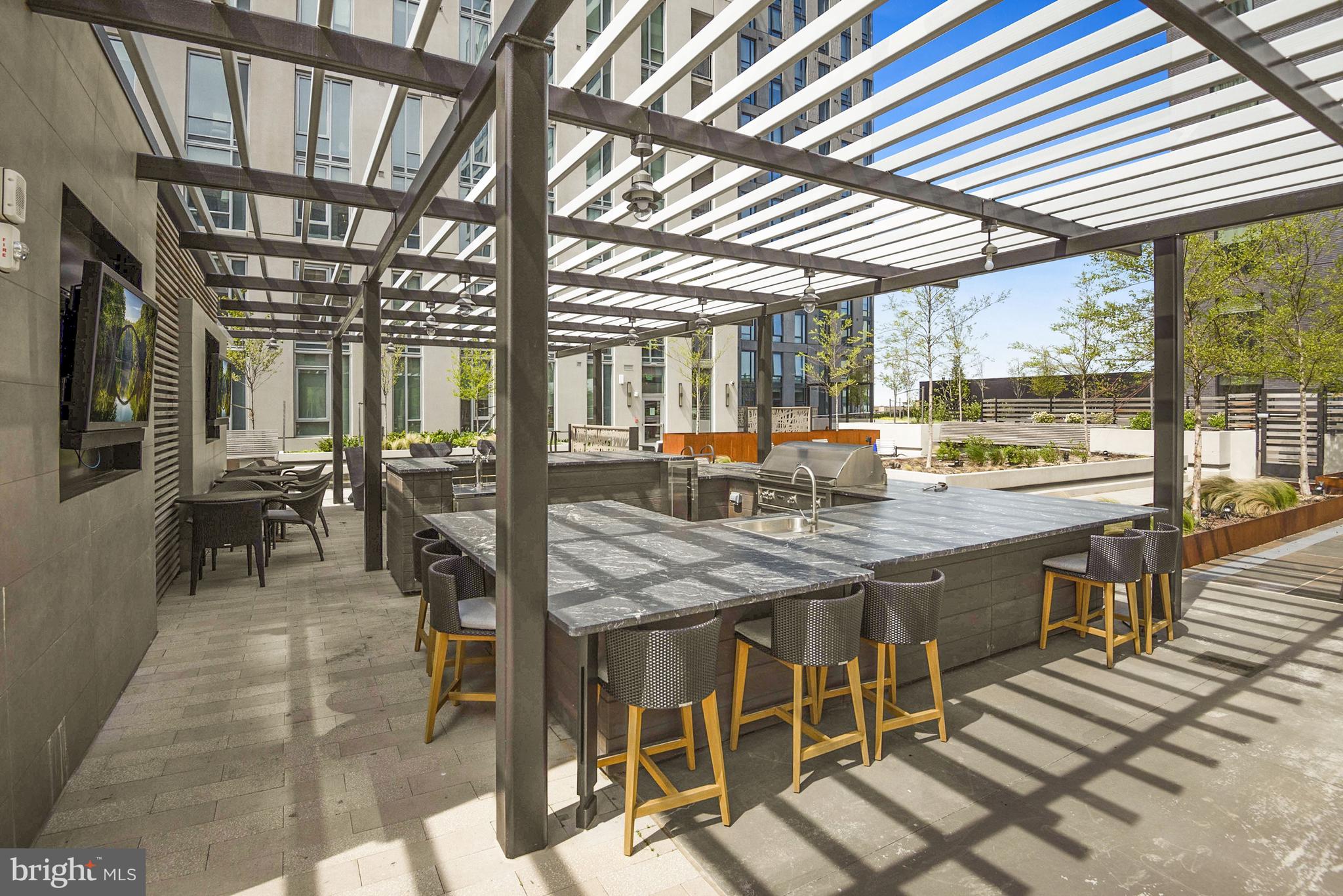 THE BORO TYSONS - Residential