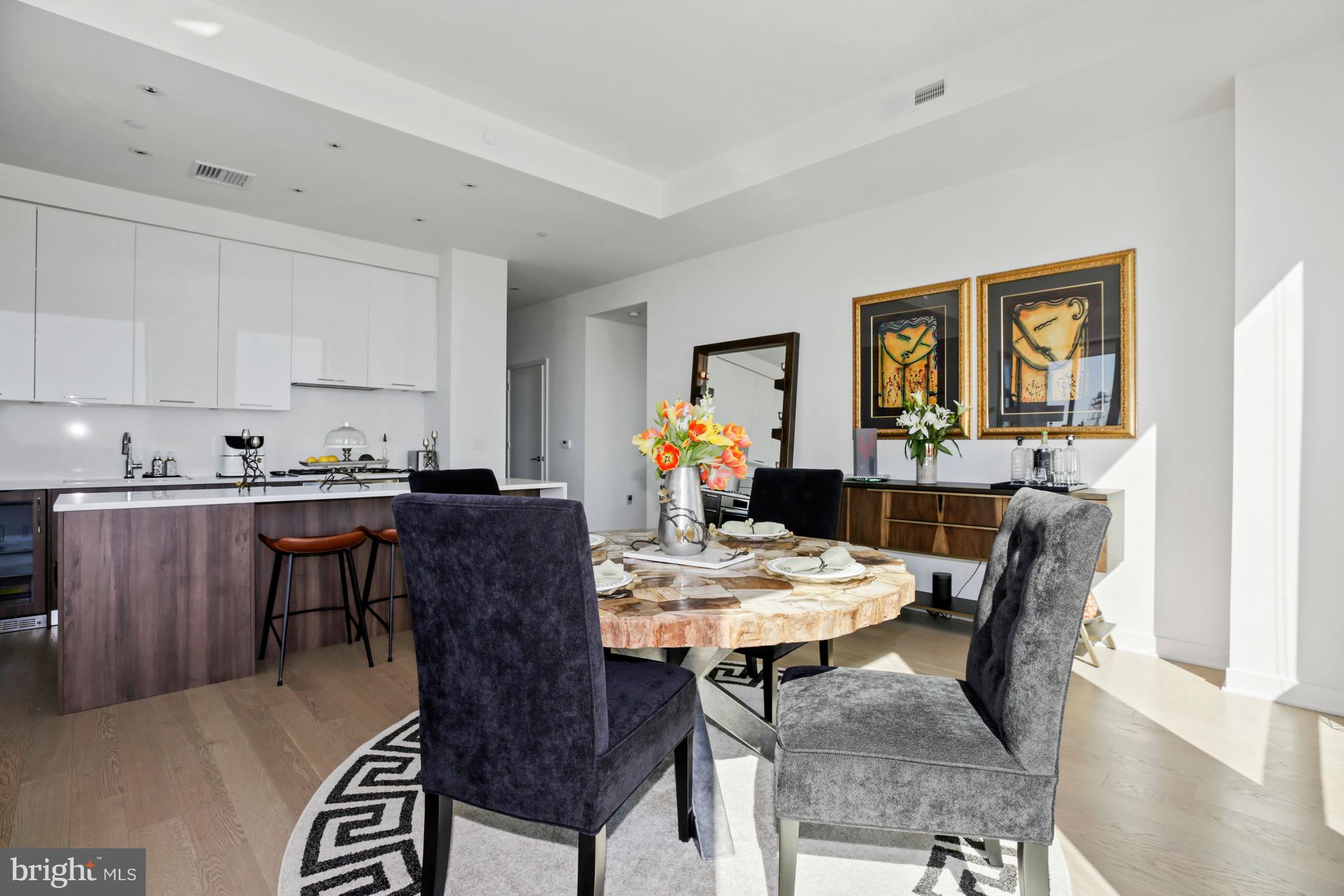 THE BORO TYSONS - Residential