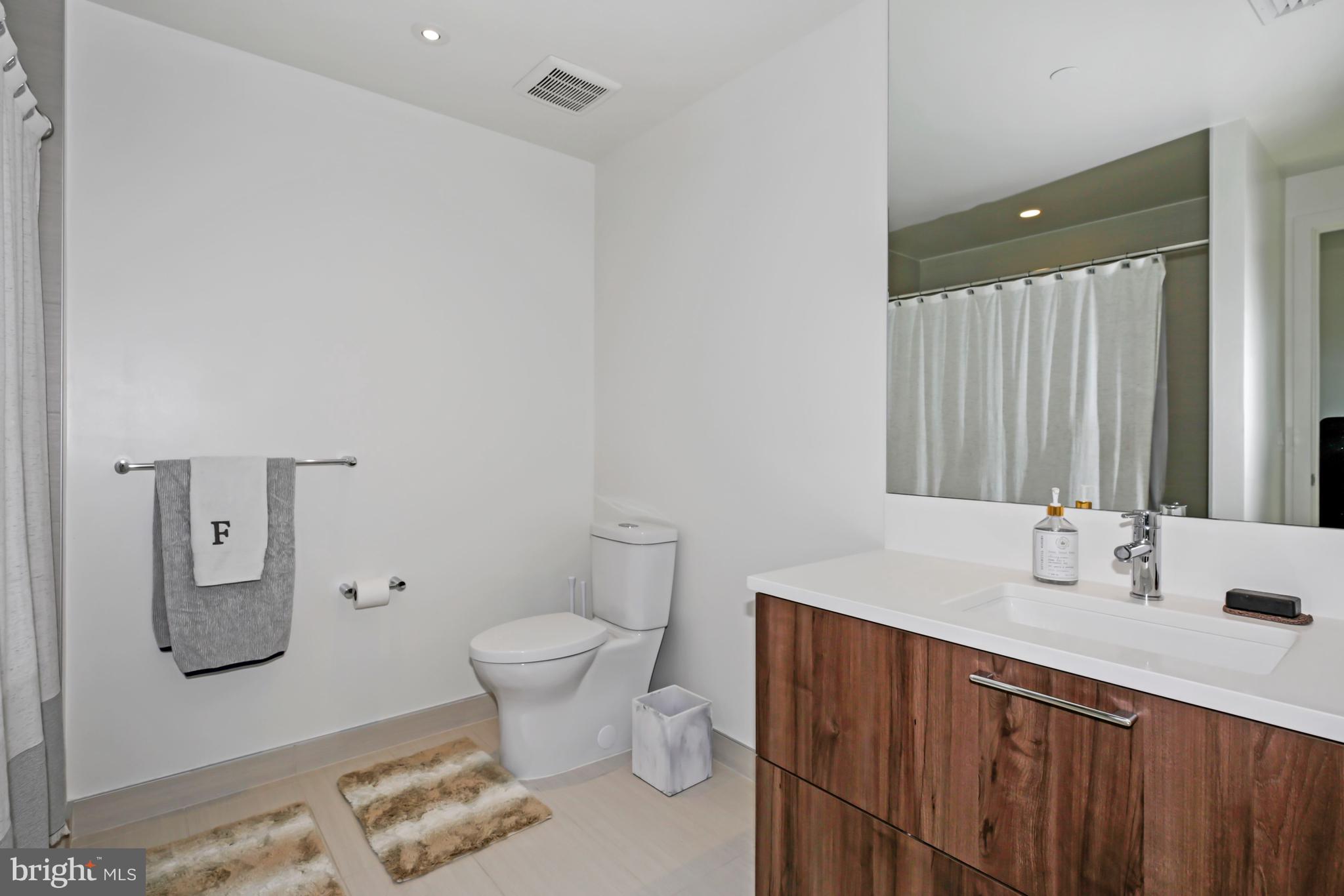 THE BORO TYSONS - Residential