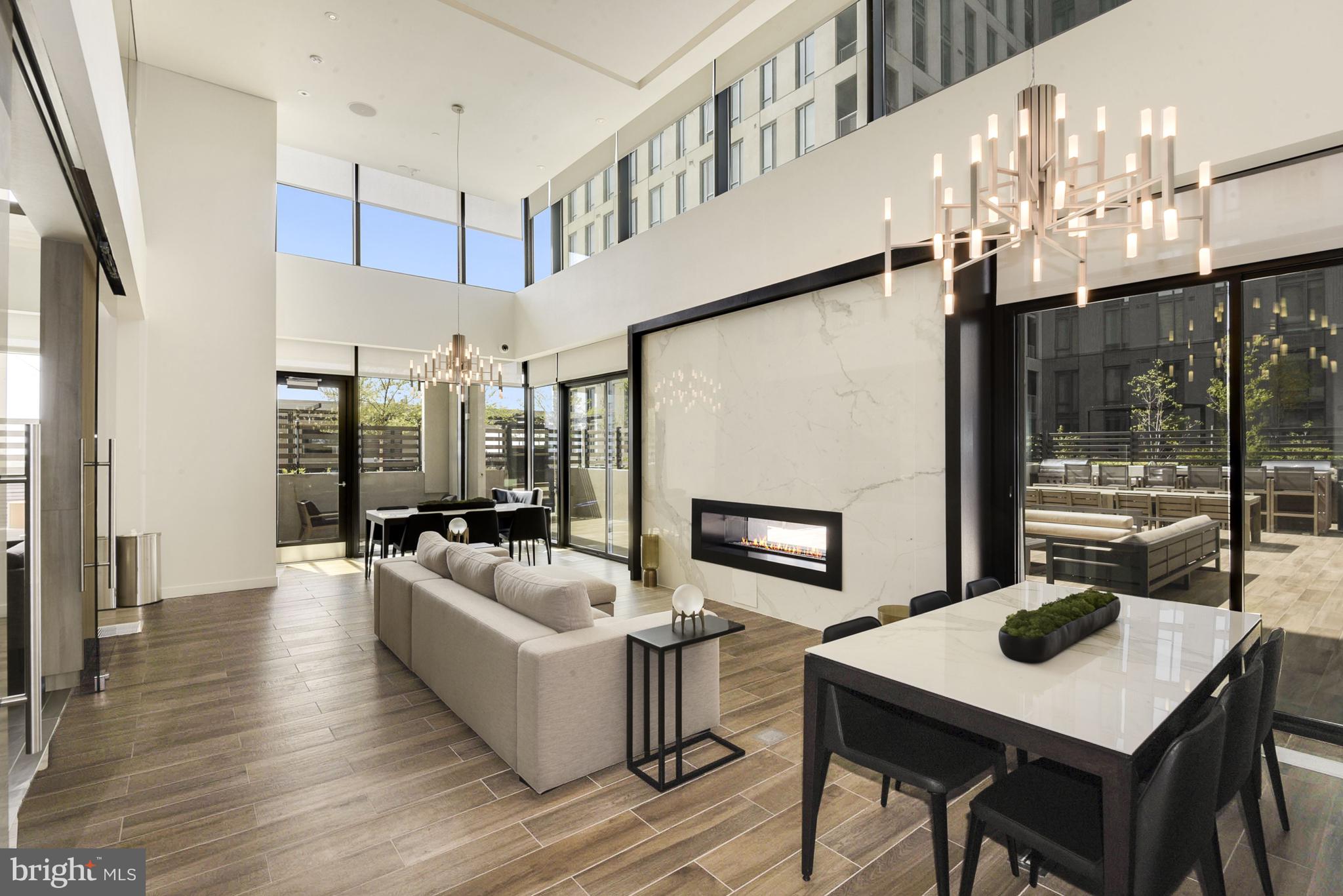 THE BORO TYSONS - Residential