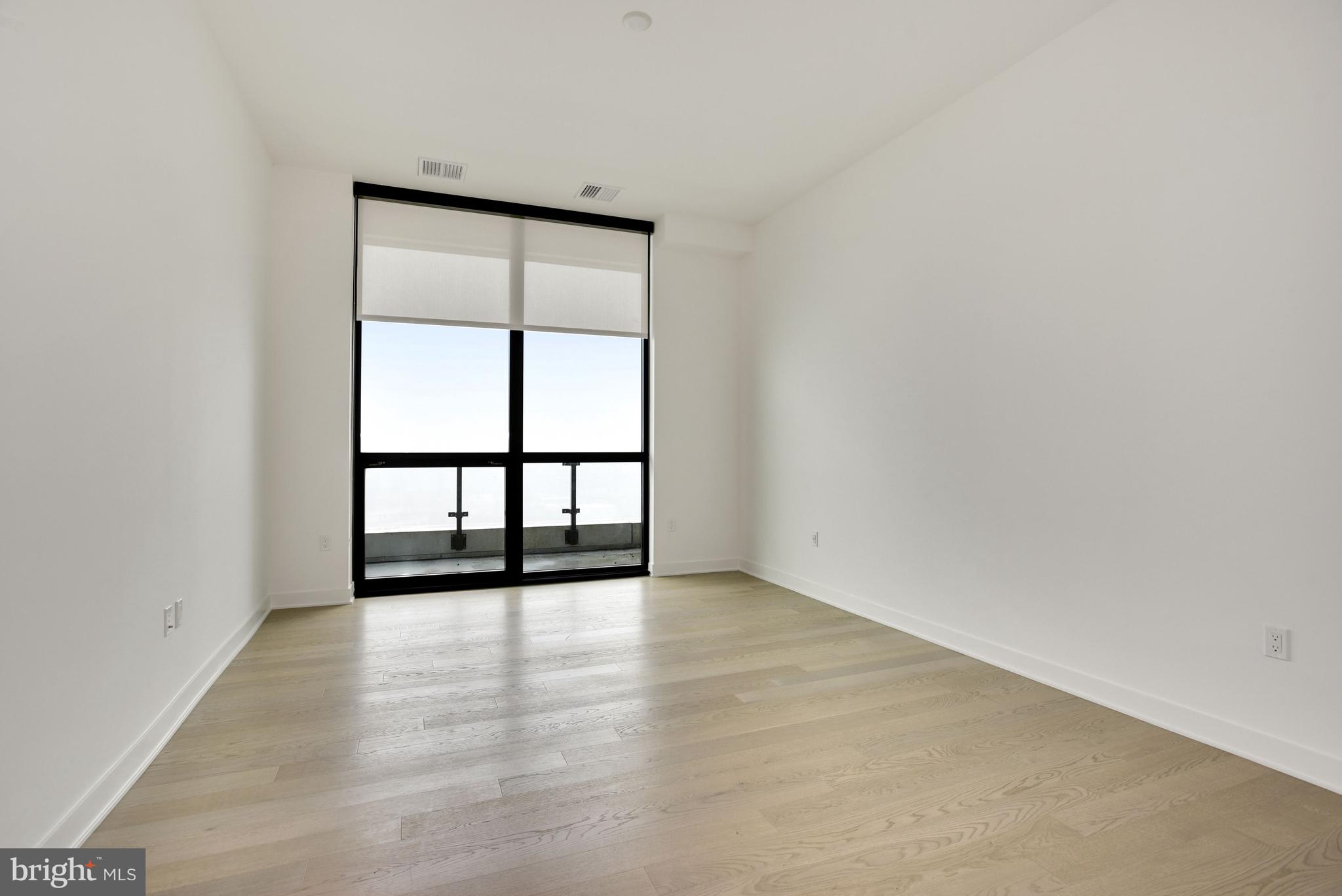 THE BORO TYSONS - Residential