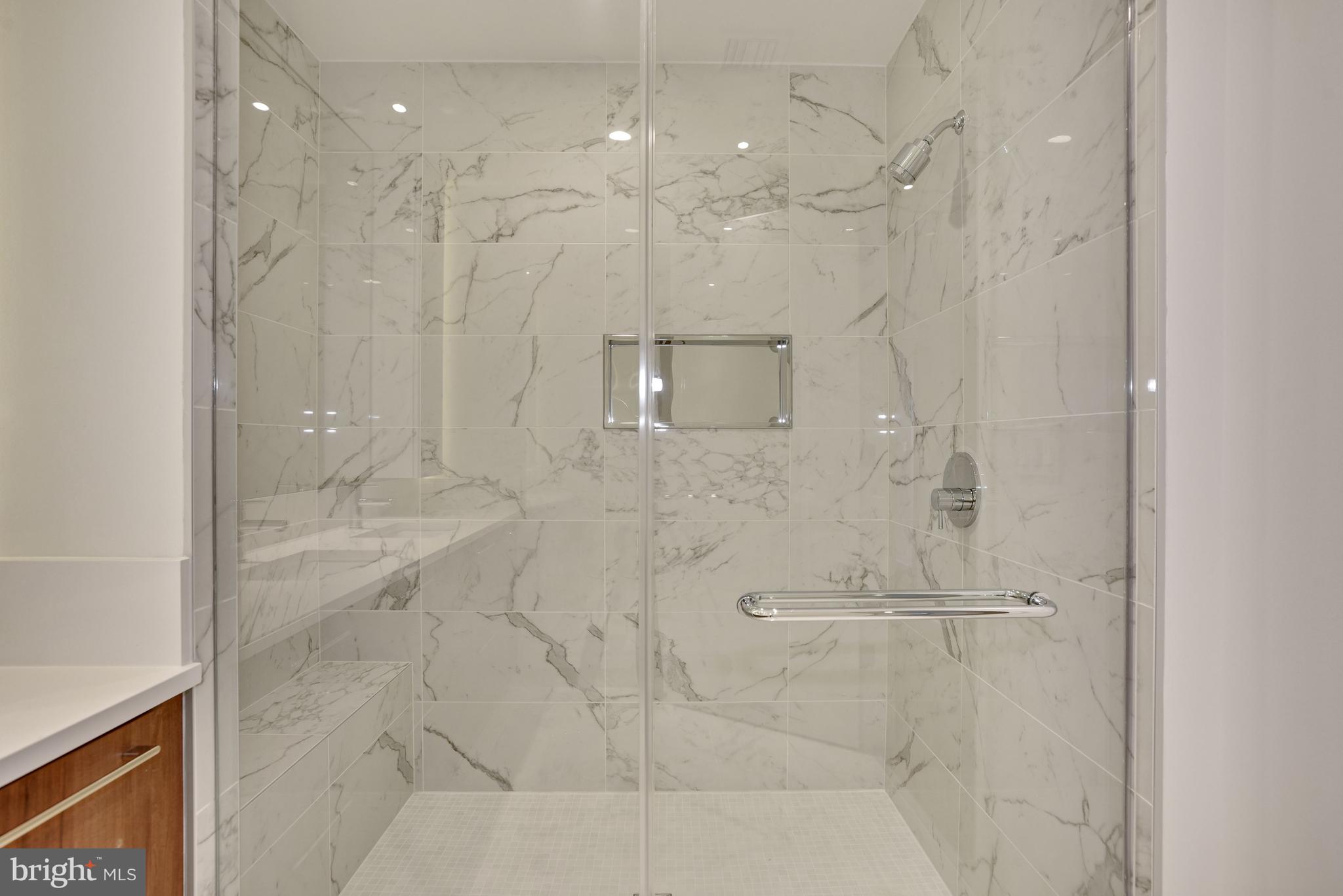 THE BORO TYSONS - Residential