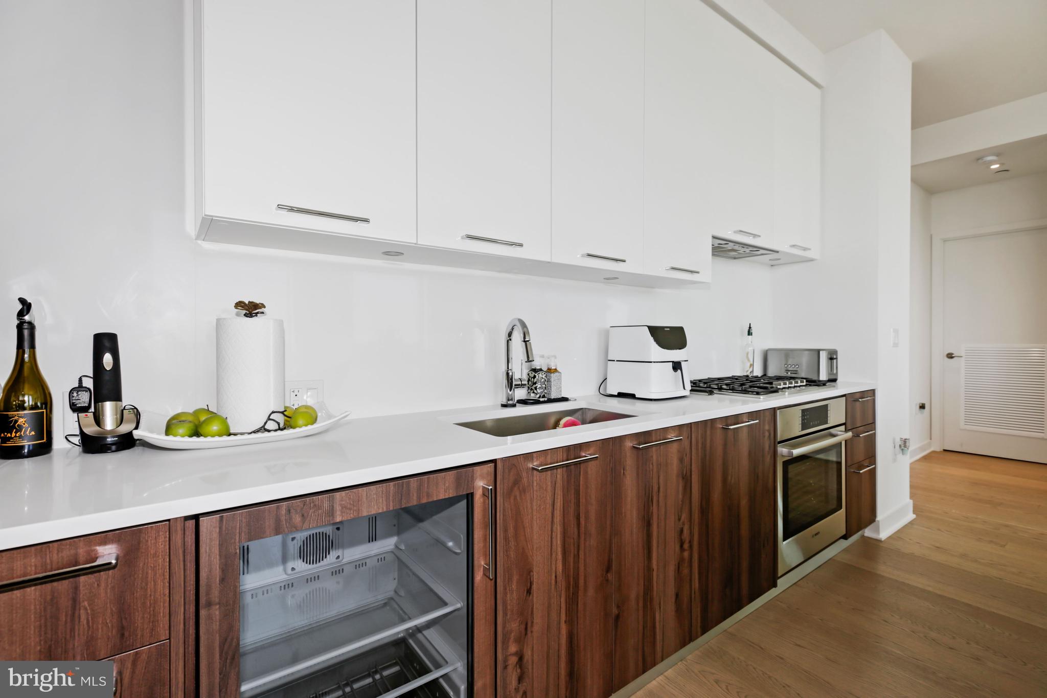 THE BORO TYSONS - Residential