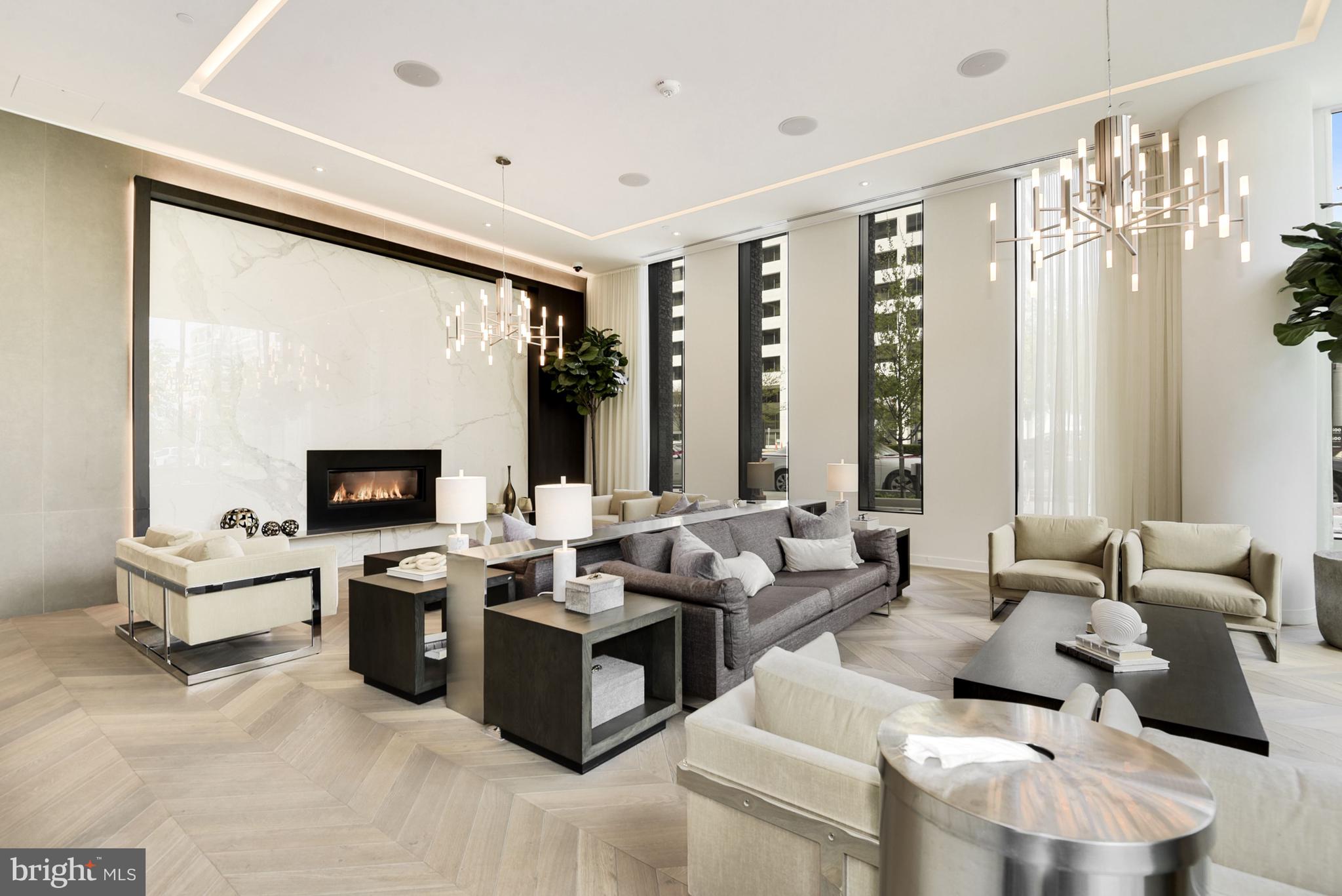 THE BORO TYSONS - Residential