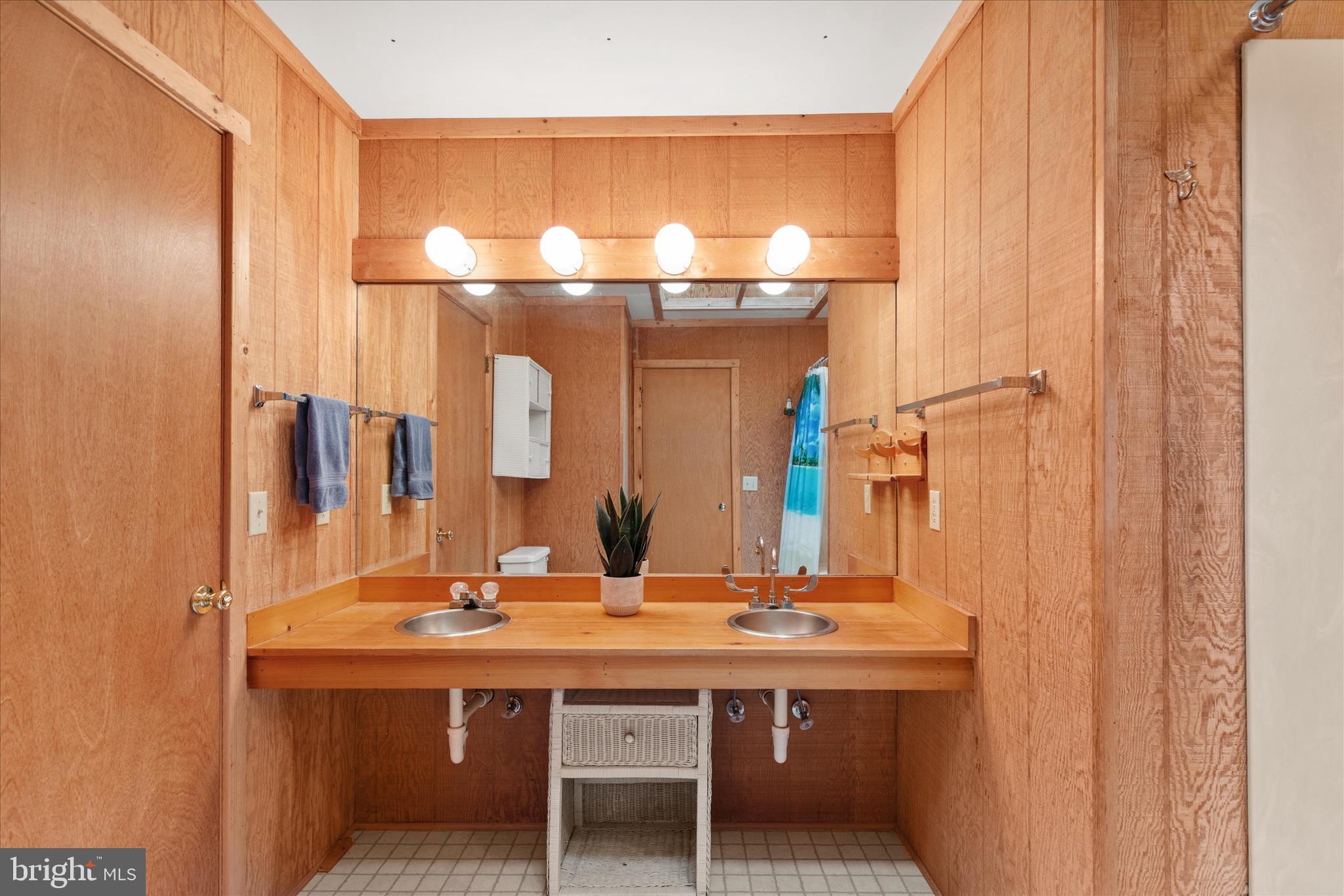 MALLARD LAKES - Residential