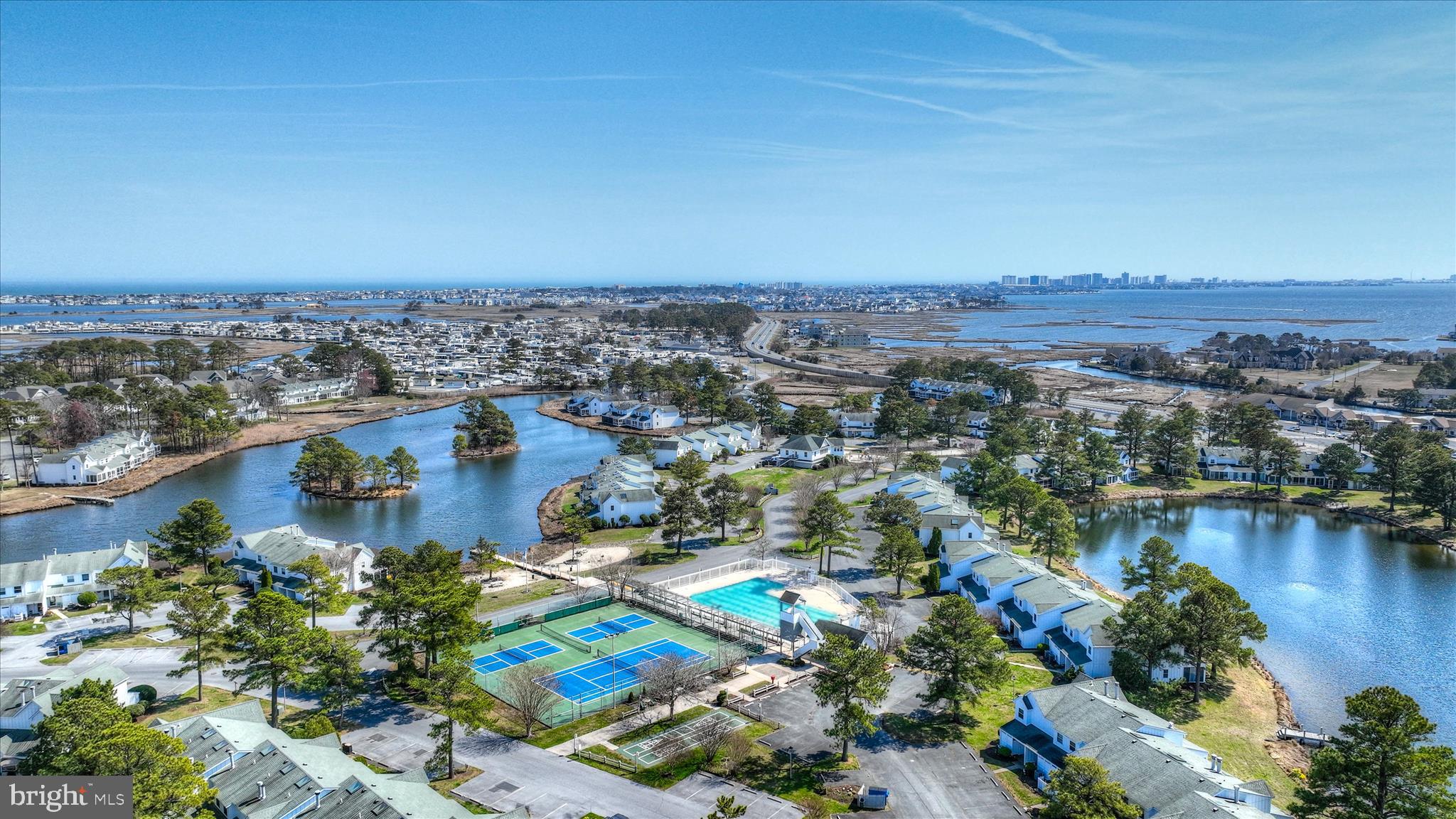 MALLARD LAKES - Residential