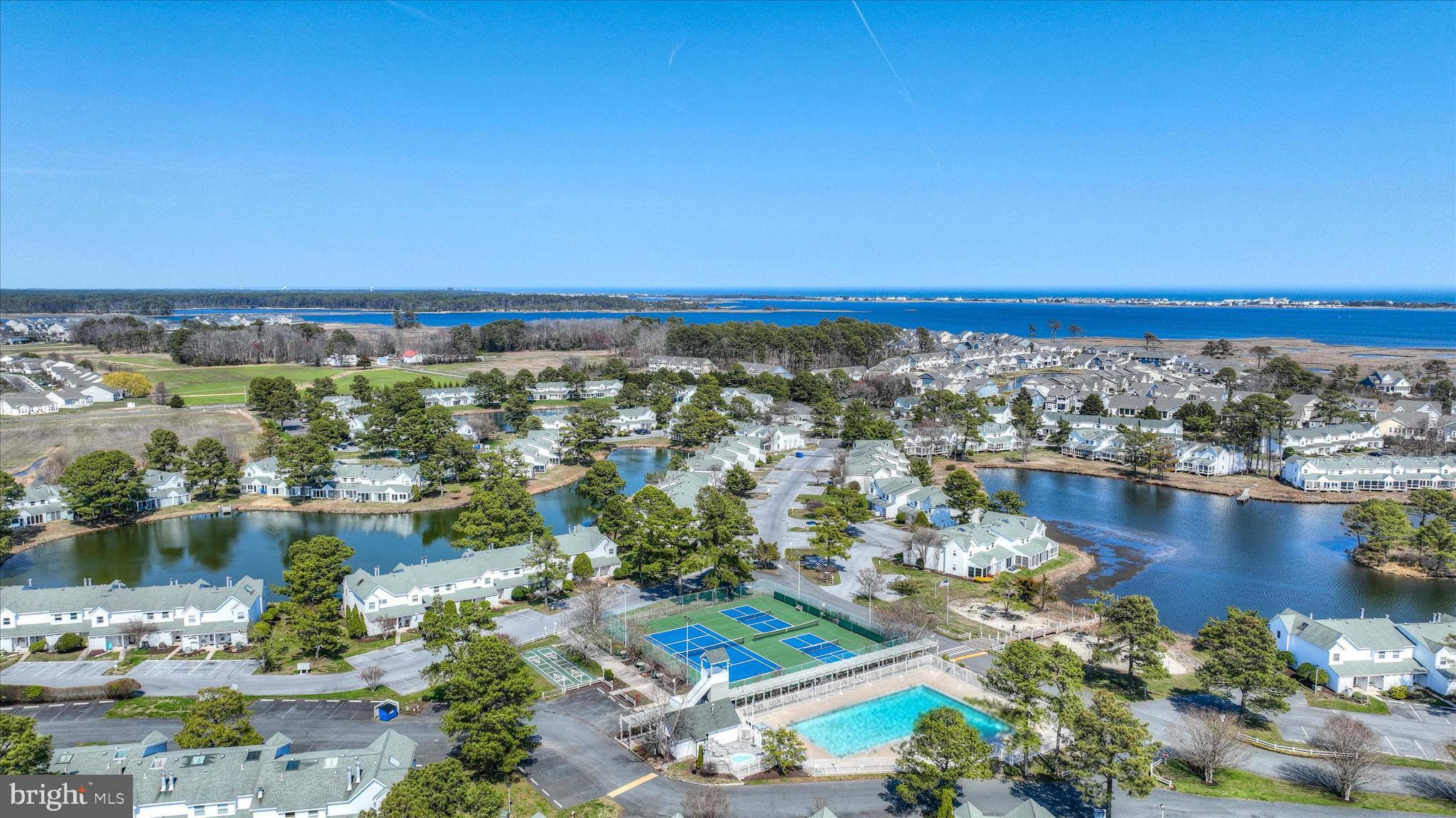 MALLARD LAKES - Residential