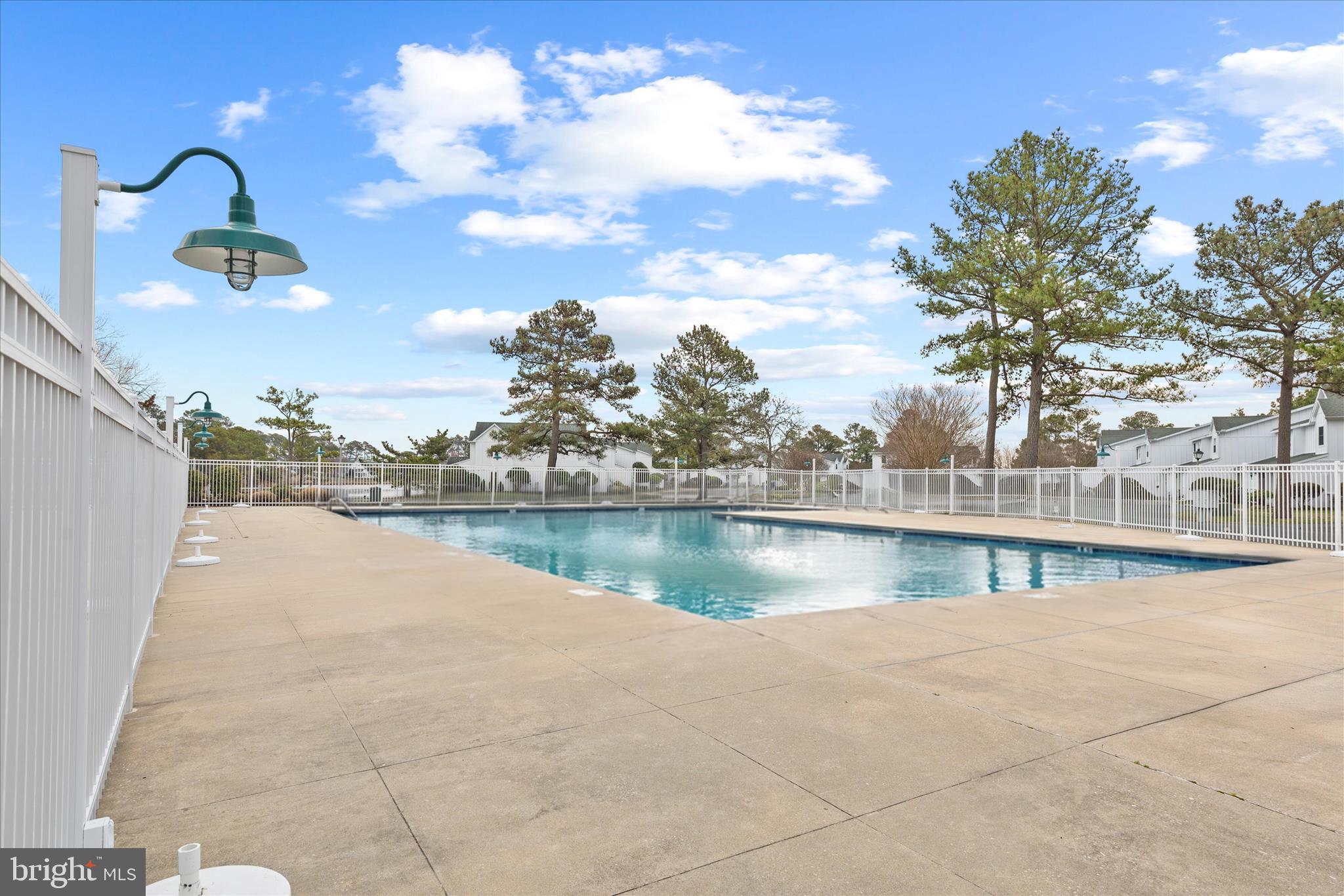 MALLARD LAKES - Residential