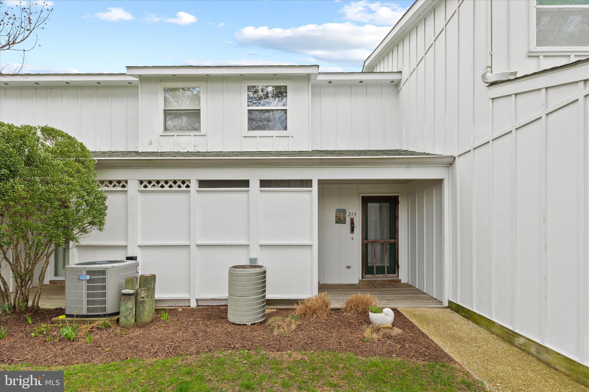 MALLARD LAKES - Residential