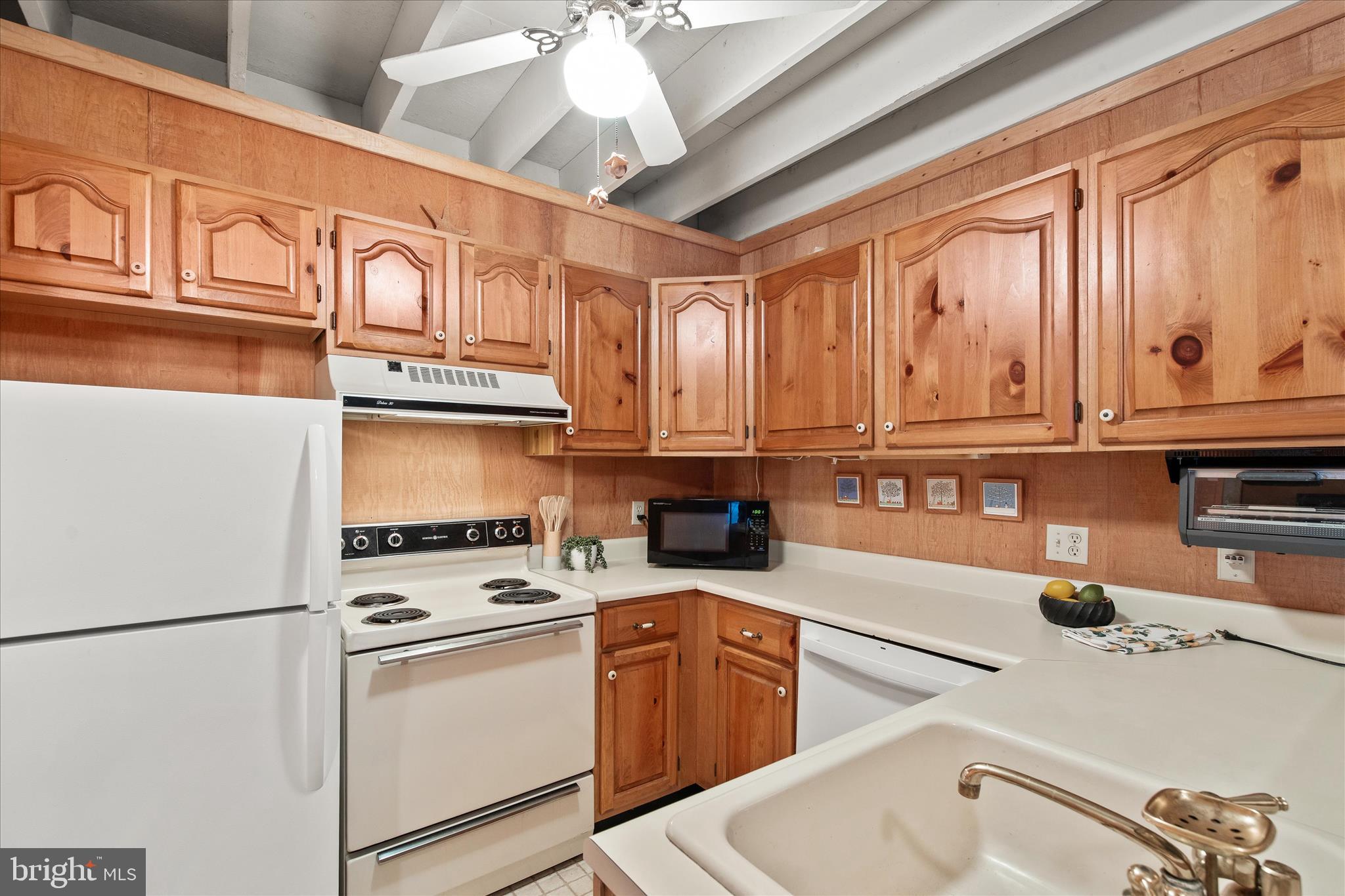 MALLARD LAKES - Residential