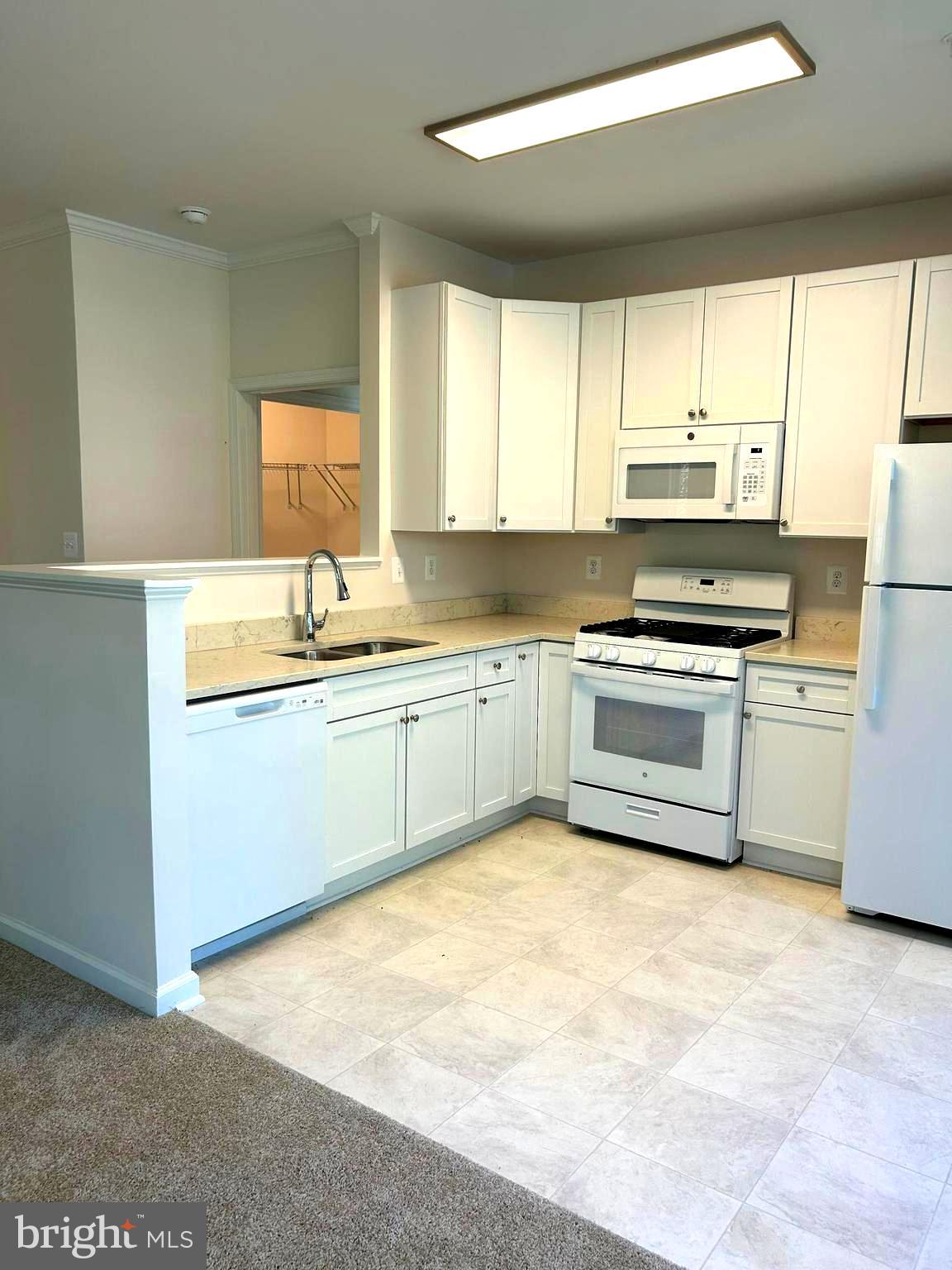 CHRISTOPHER AT CEDAR LAKES - Residential