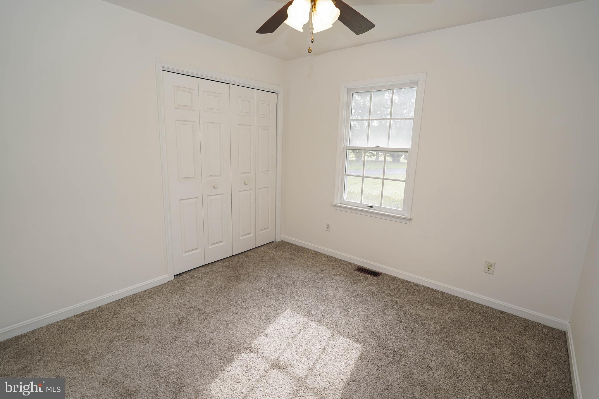 KING WILLIAMS COURT - Residential Lease