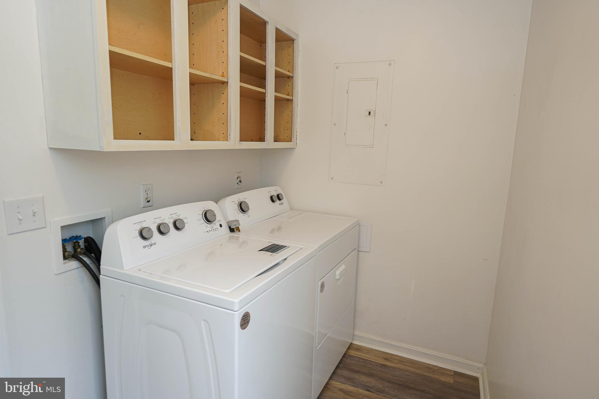 KING WILLIAMS COURT - Residential Lease