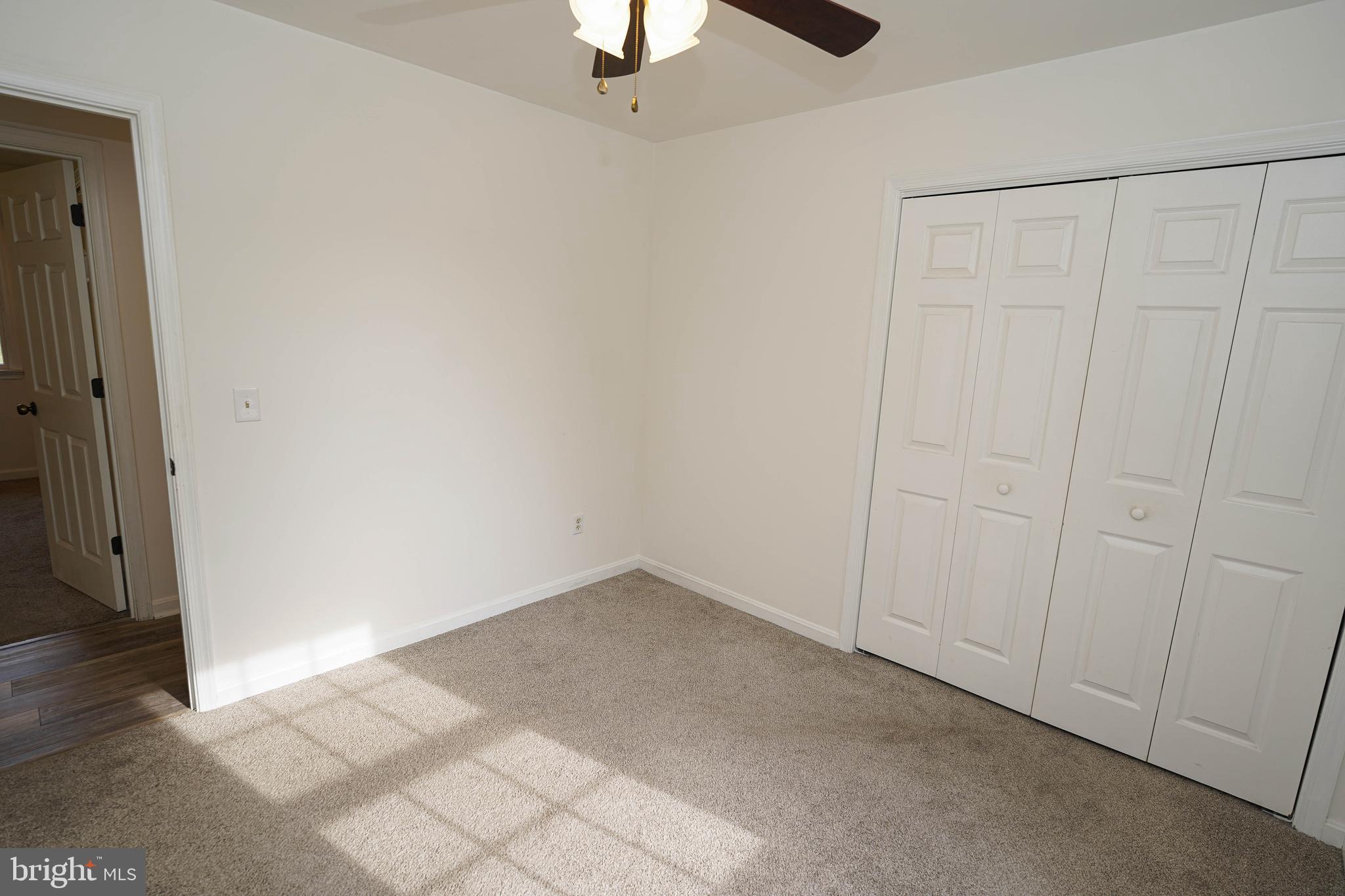 KING WILLIAMS COURT - Residential Lease