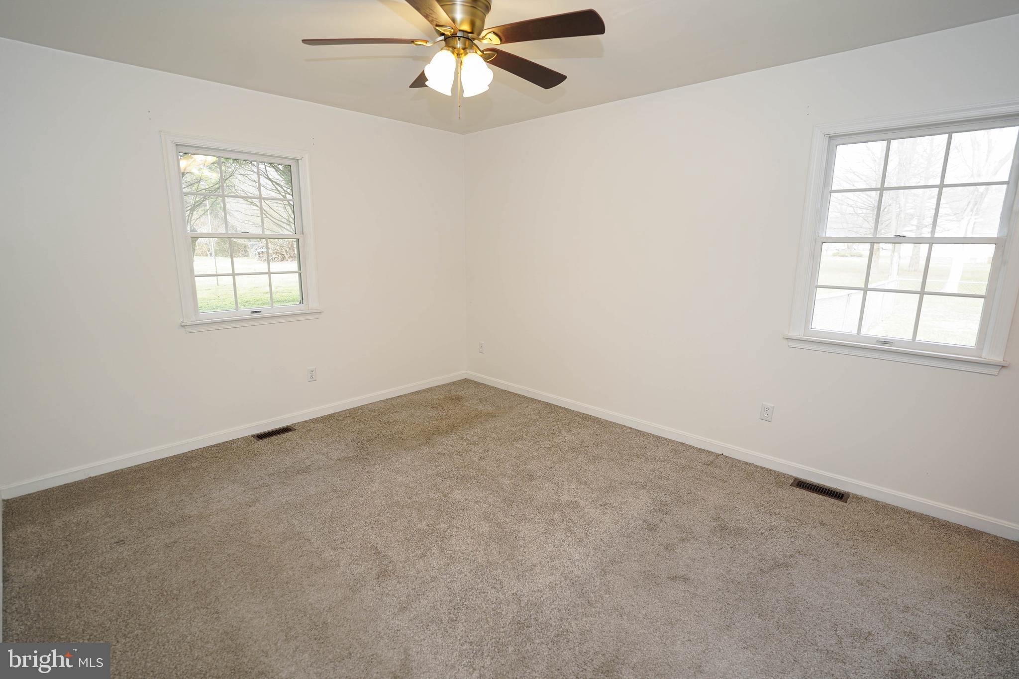 KING WILLIAMS COURT - Residential Lease