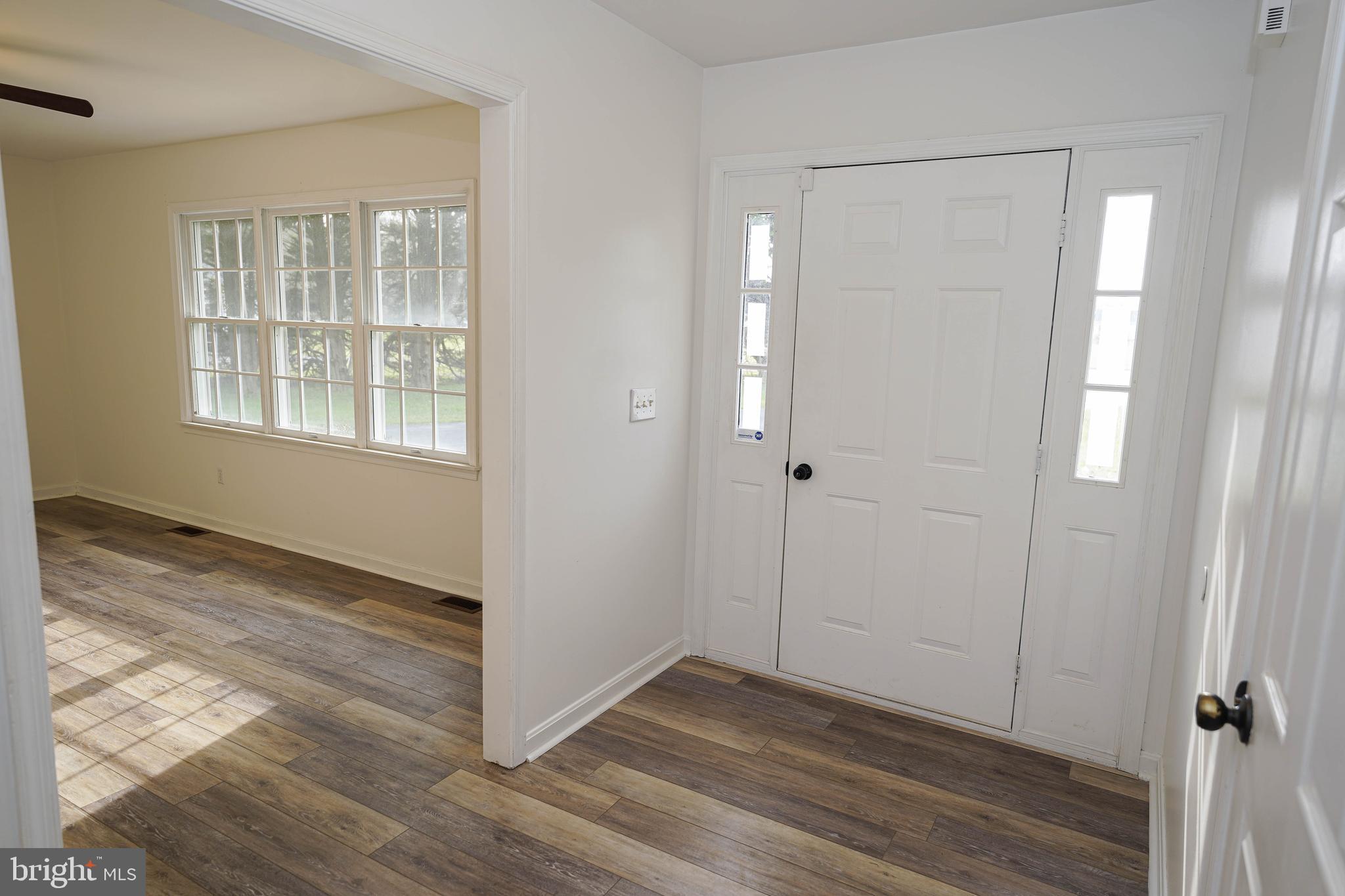 KING WILLIAMS COURT - Residential Lease