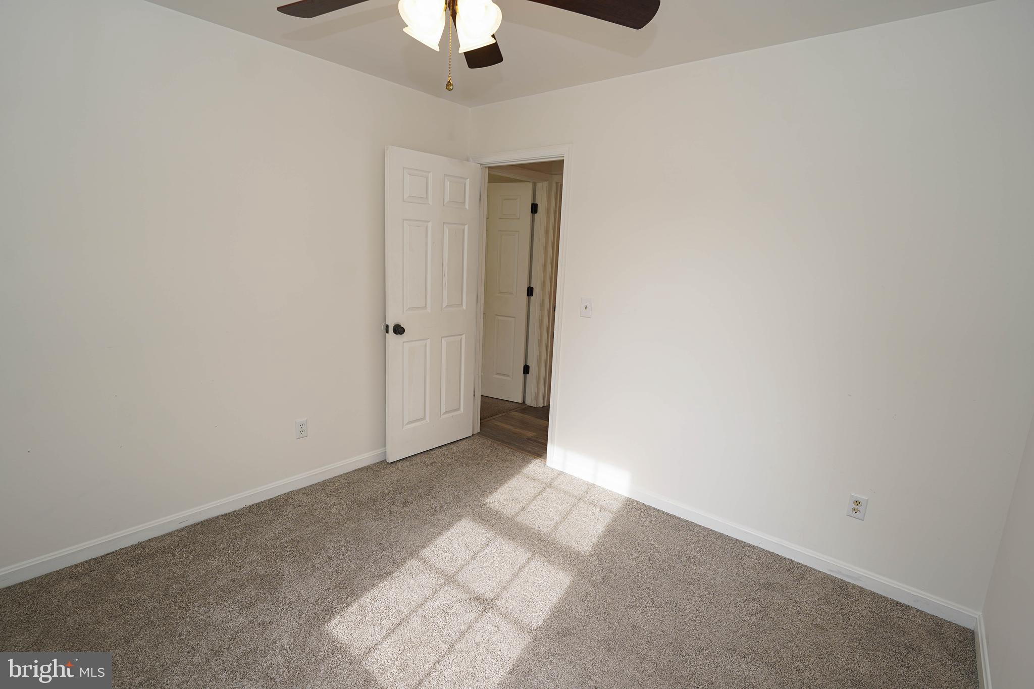 KING WILLIAMS COURT - Residential Lease