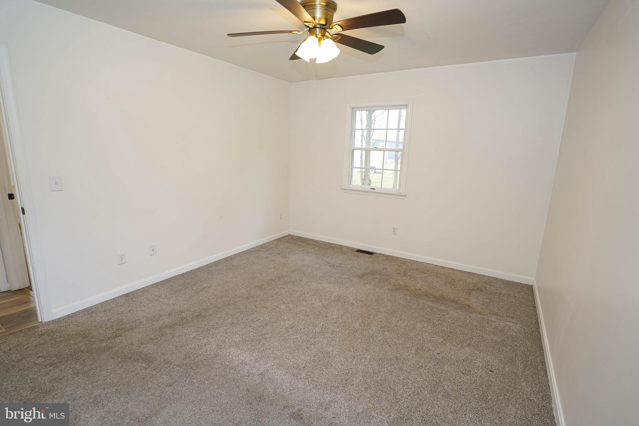 KING WILLIAMS COURT - Residential Lease